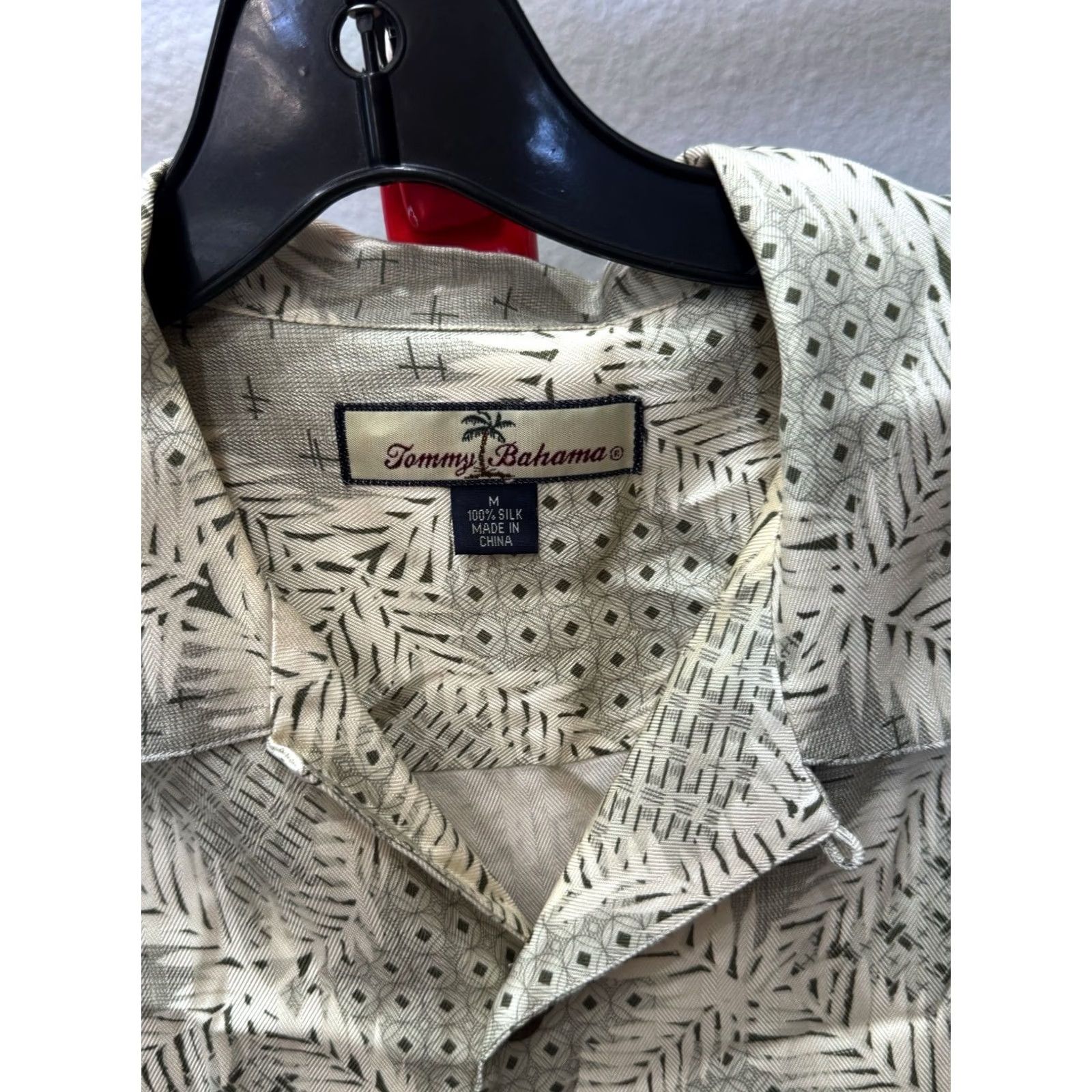 Tommy Bahama Tommy Bahama Shirt Short Sleeve Button Up Pattern M Multicolor Mens Silk Artwork Shirt Size US M / EU 48-50 / 2 - 7 Thumbnail