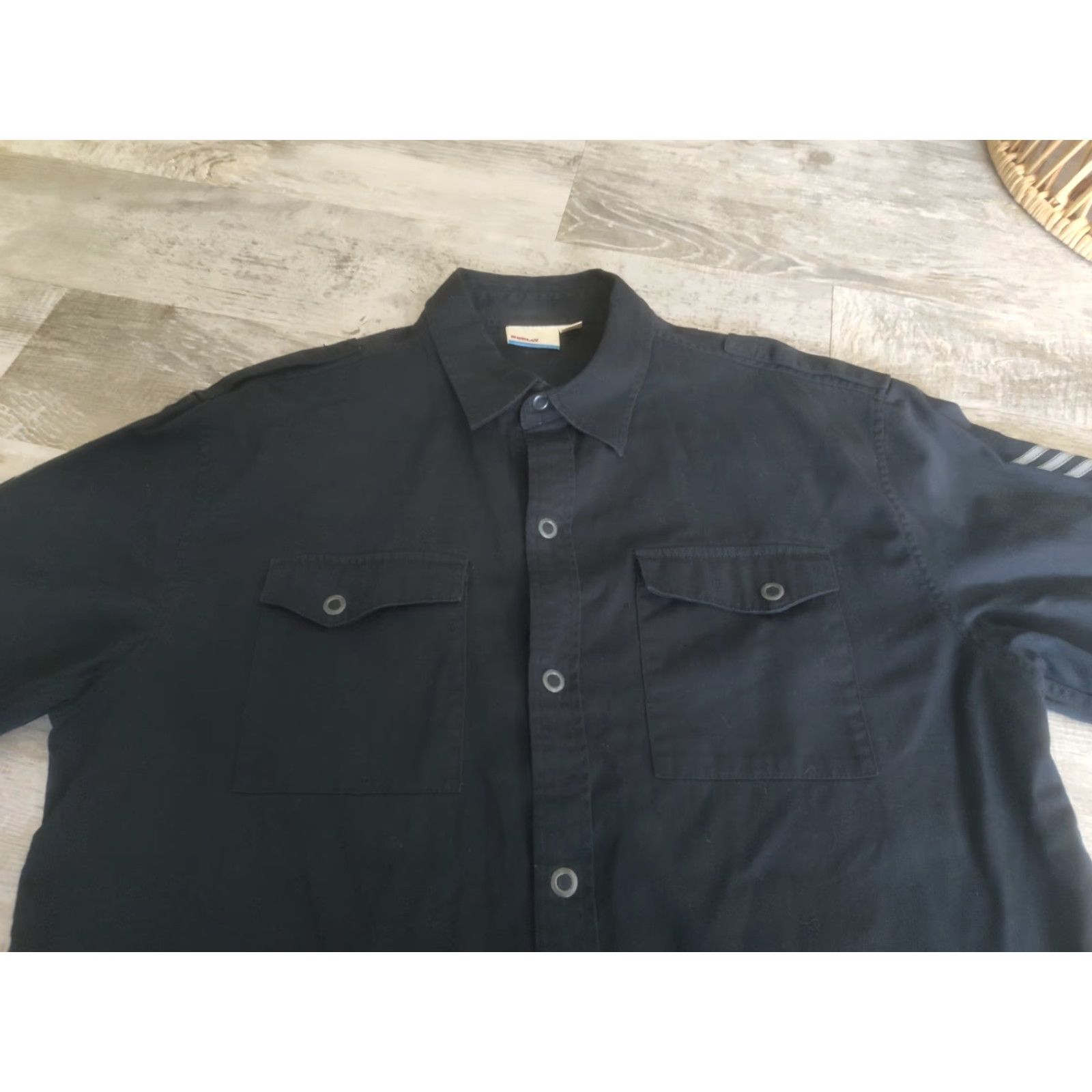 Hurley VINTAGE Hurley Men’s Long Sleeve Button-Up Shirt Black Military 90s Y2K Casual Formal Size L Size US L / EU 52-54 / 3 - 5 Thumbnail