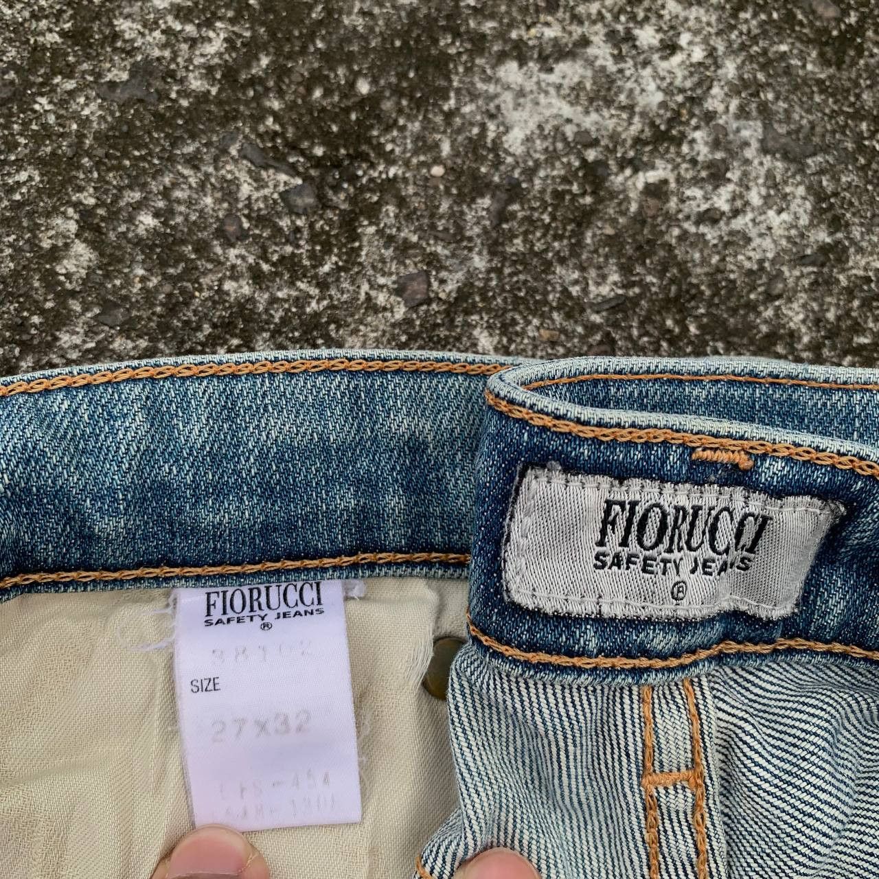 Fiorucci Women Vintage Fiorucci Safety Jeans Japan Denim Size 28" / US 6 / IT 42 - 7 Thumbnail