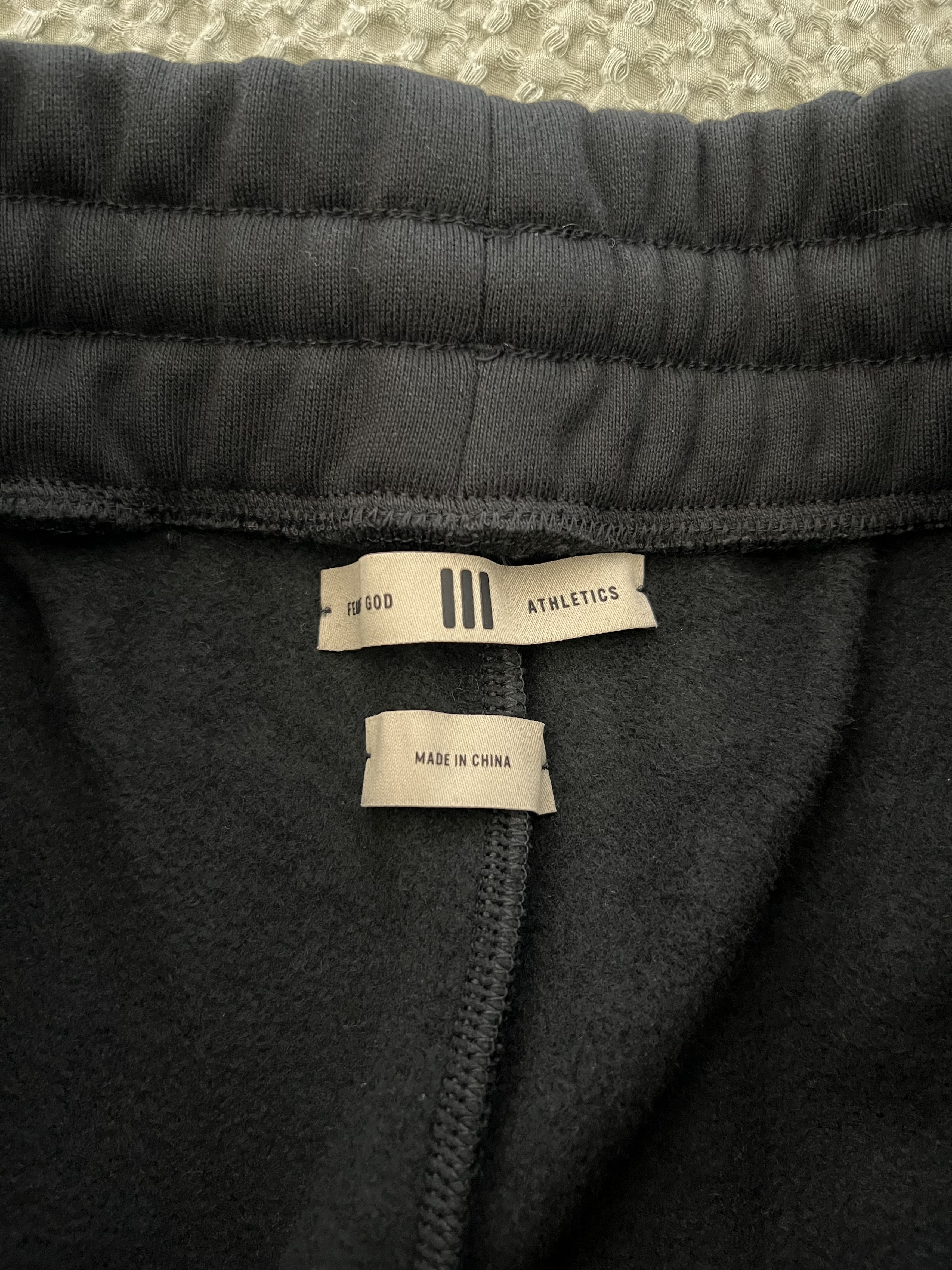 Adidas × Fear of God Adidas Fear of God Athletics Heavy Fleece Sweatpants Black Size US 32 / EU 48 - 8 Thumbnail