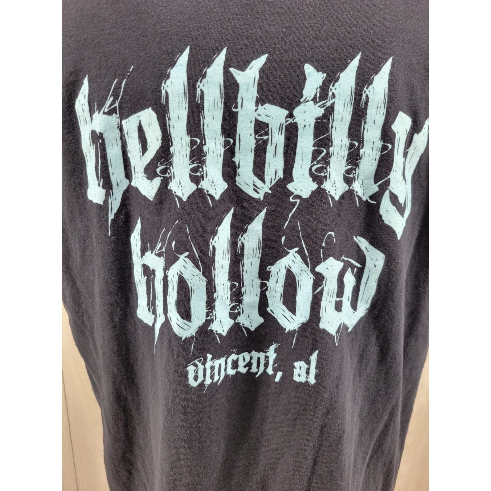 Gildan Hellbilly Hollow Haunted House 2018 Vincent, AL Men's Shirt Black Size XL Size US XL / EU 56 / 4 - 7 Thumbnail