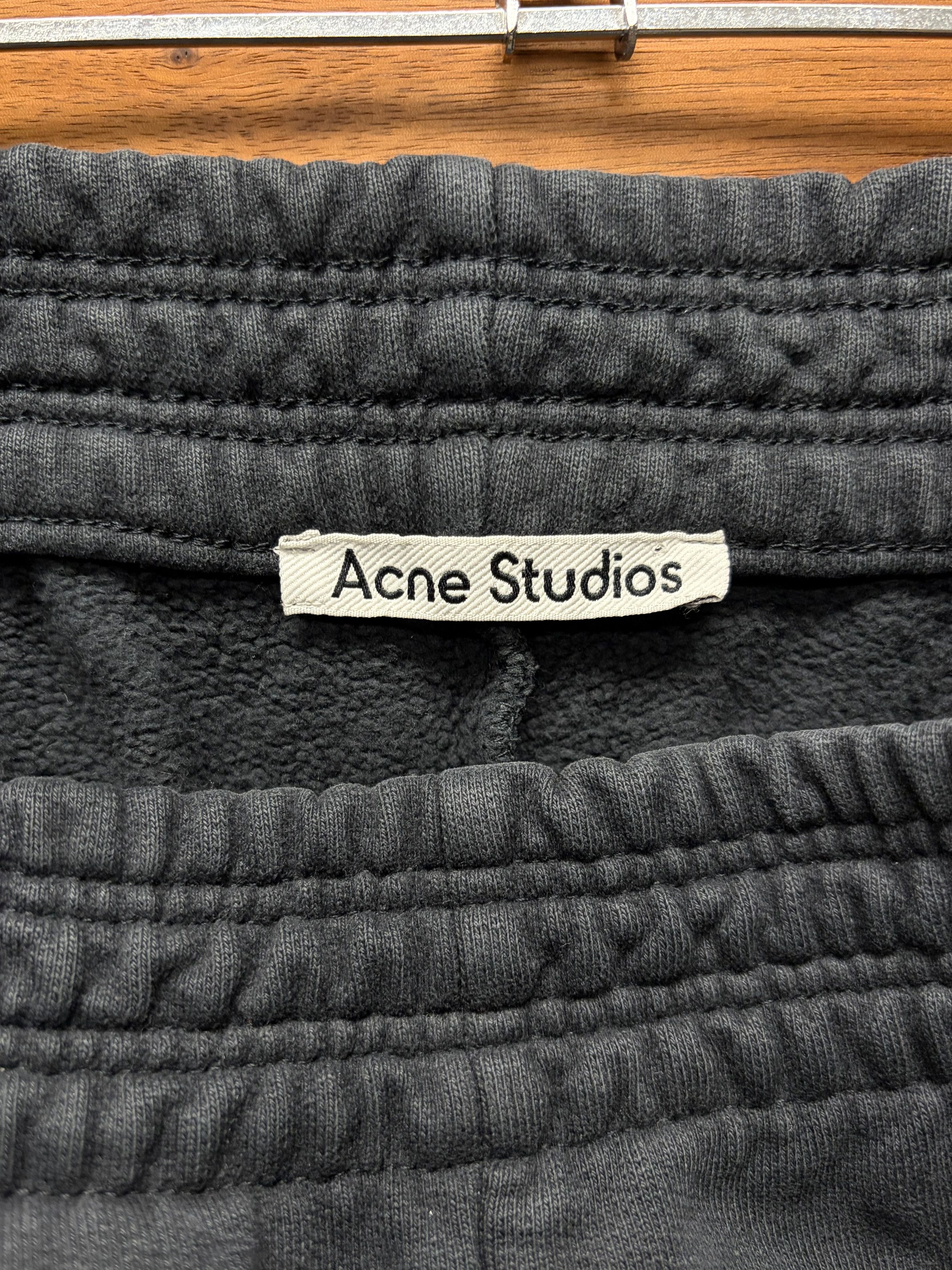 Acne Studios Acne Studios Wide Leg ‘Washed Black’ Raw Hem Sweatpants Size US 30 / EU 46 - 3 Thumbnail