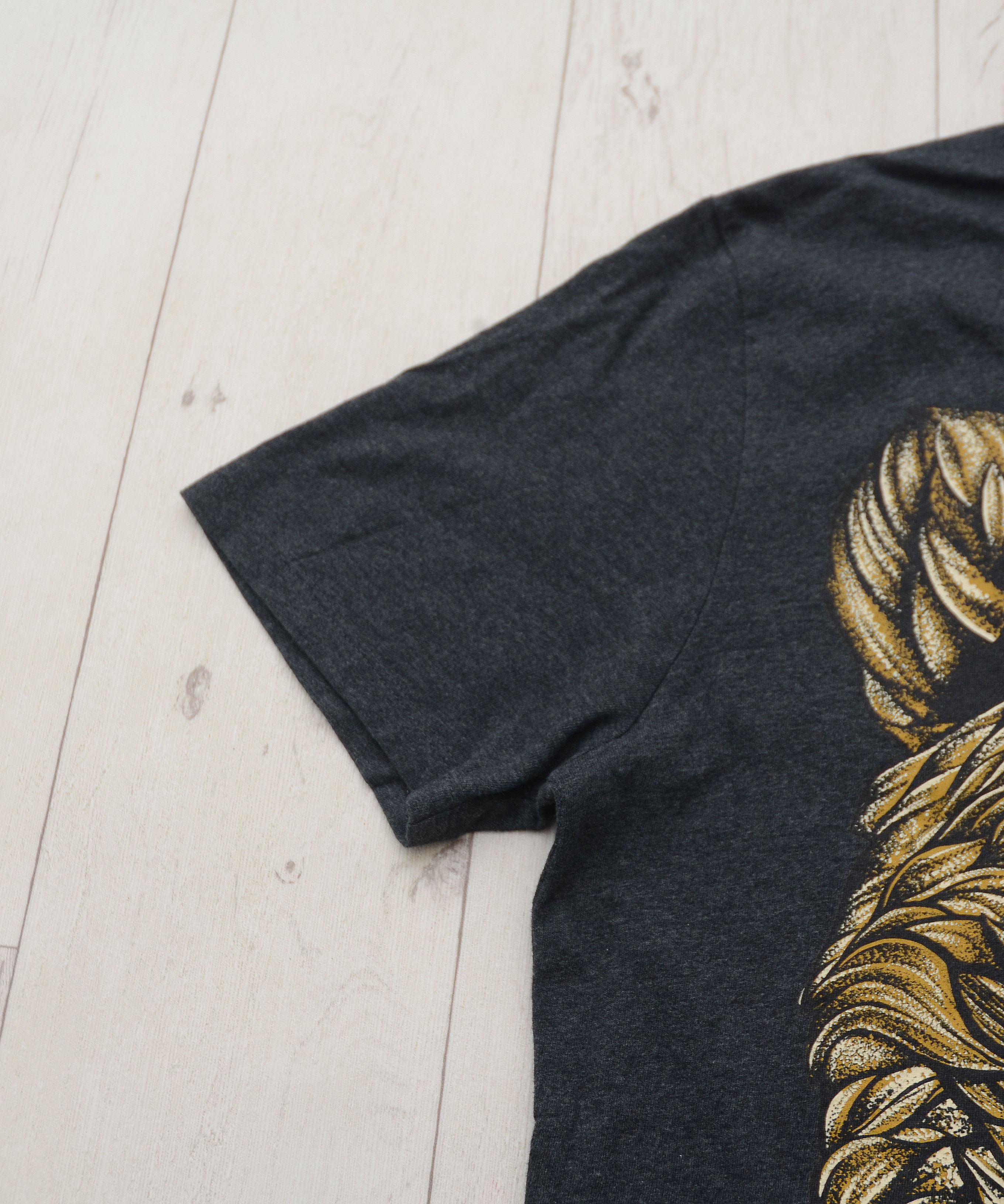 The Mountain × Vintage Mia Hawk Merch T-shirt Animal Tee Wolf Tie Dye Save Nature Size US L / EU 52-54 / 3 - 6 Thumbnail