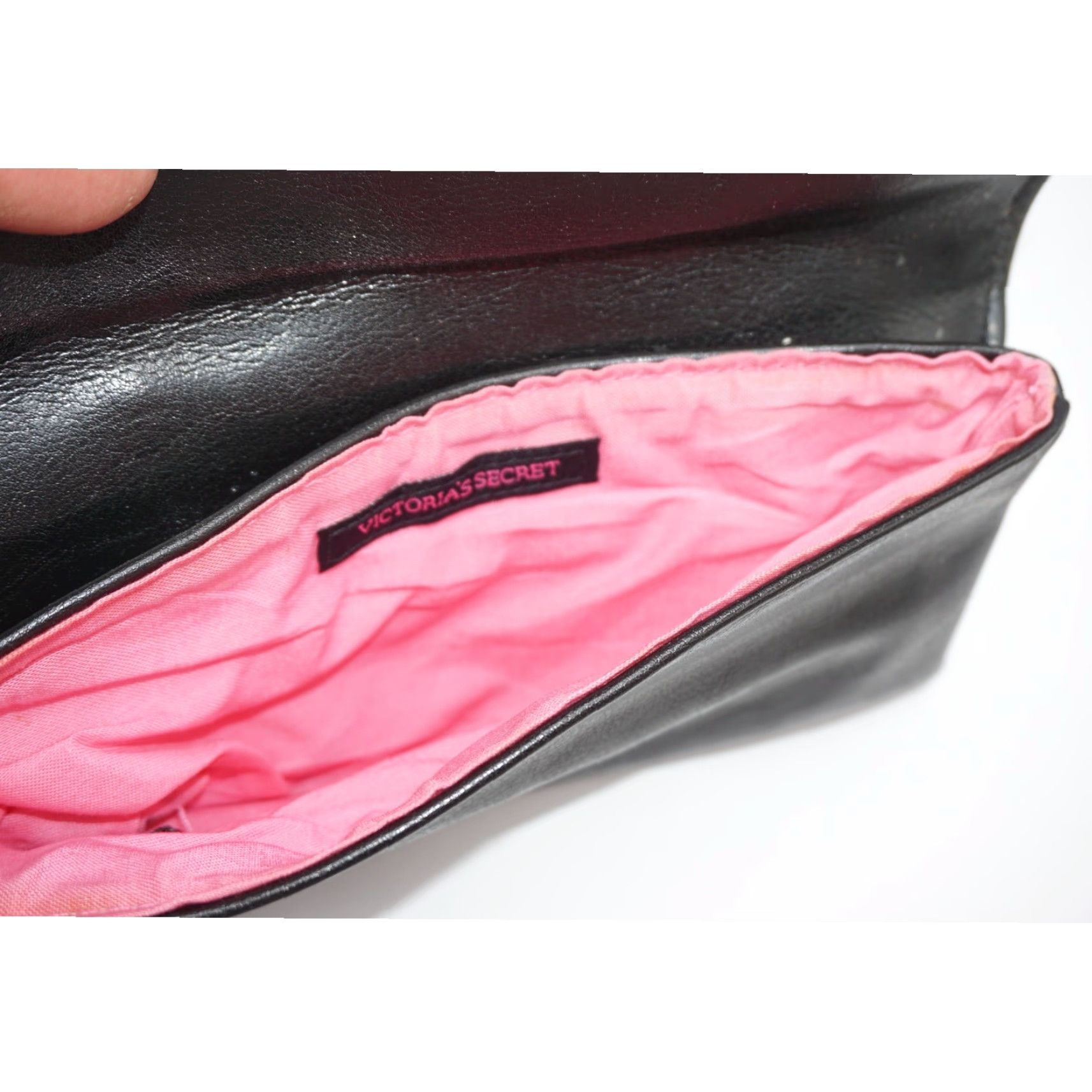 Victoria's Secret VINTAGE Victoria’s Secret Black Leather Wallet Wristlet Clutch Moto Y2K Pink Liner Wallet Wristlet in good condition Mens Women Girls Boys Size ONE SIZE - 5 Thumbnail