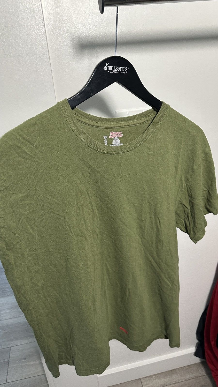 Supreme Supreme X Hanes T Size US L / EU 52-54 / 3 - 1 Thumbnail