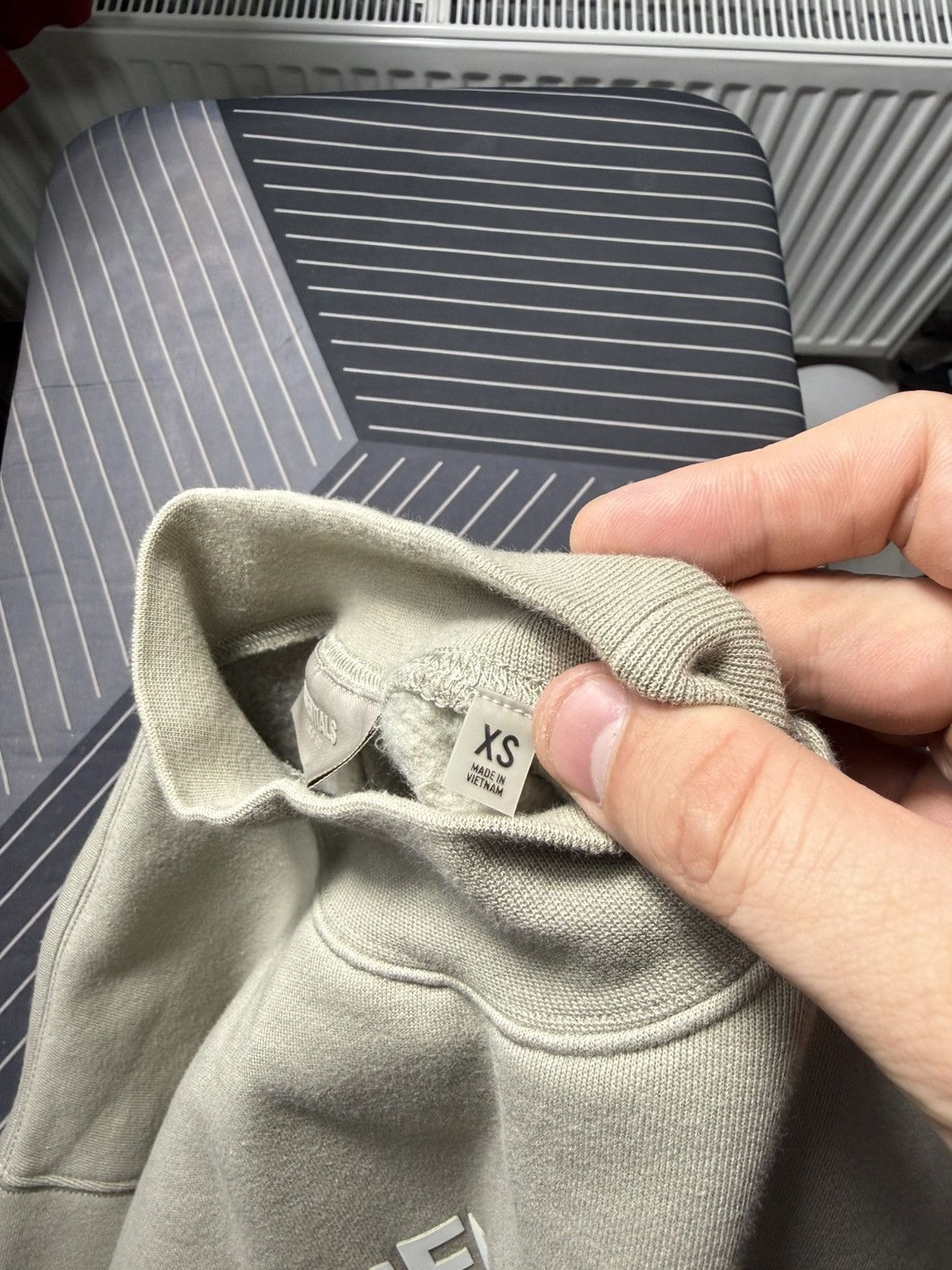 Fear of God Fear Of God Essentials Crewneck Sweatshirt Beige Oversized Size US XS / EU 42 / 0 - 20 Thumbnail