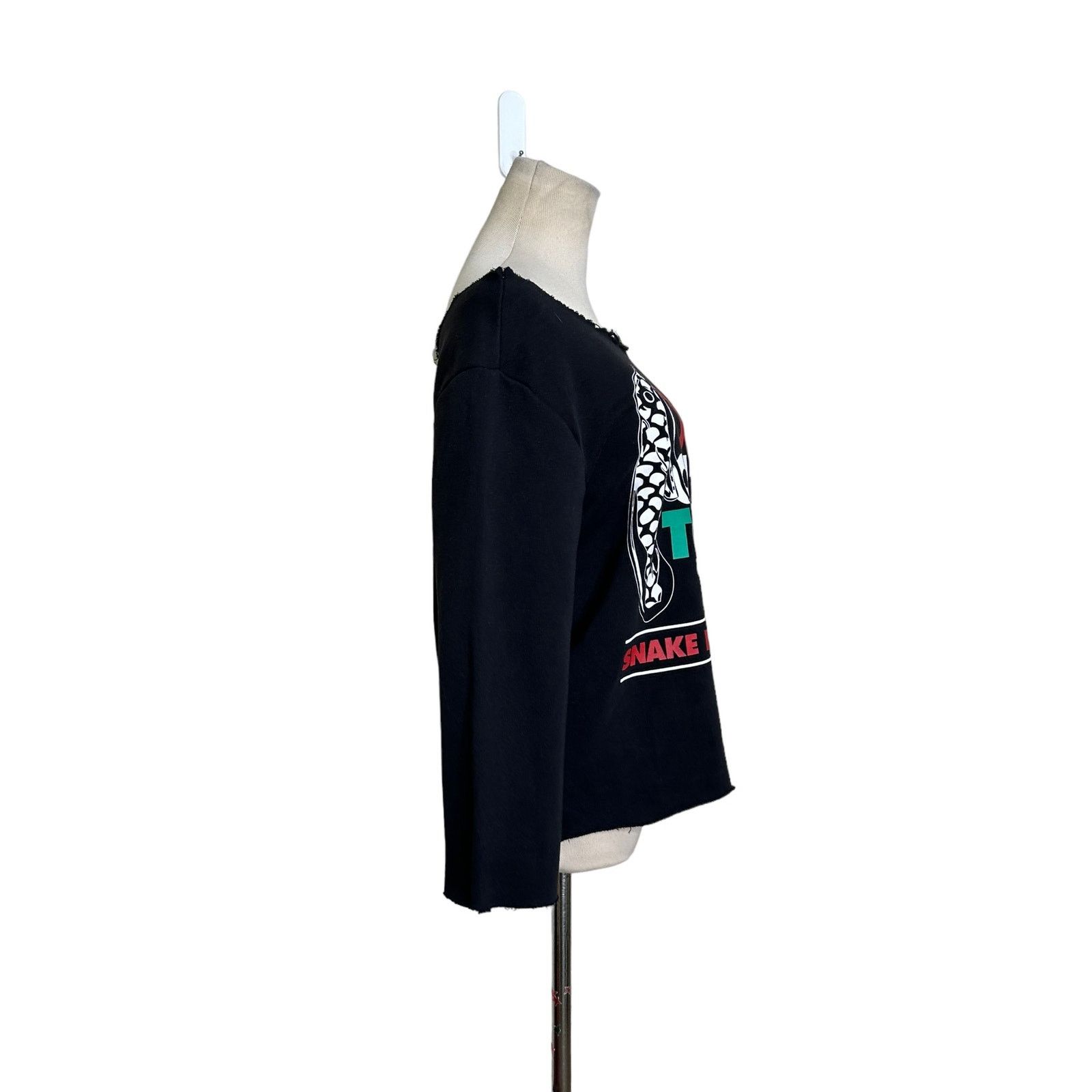 H&M H&M You Can't Touch This Off Shoulder Sweatshirt Top size M Size M / US 6-8 / IT 42-44 - 7 Thumbnail