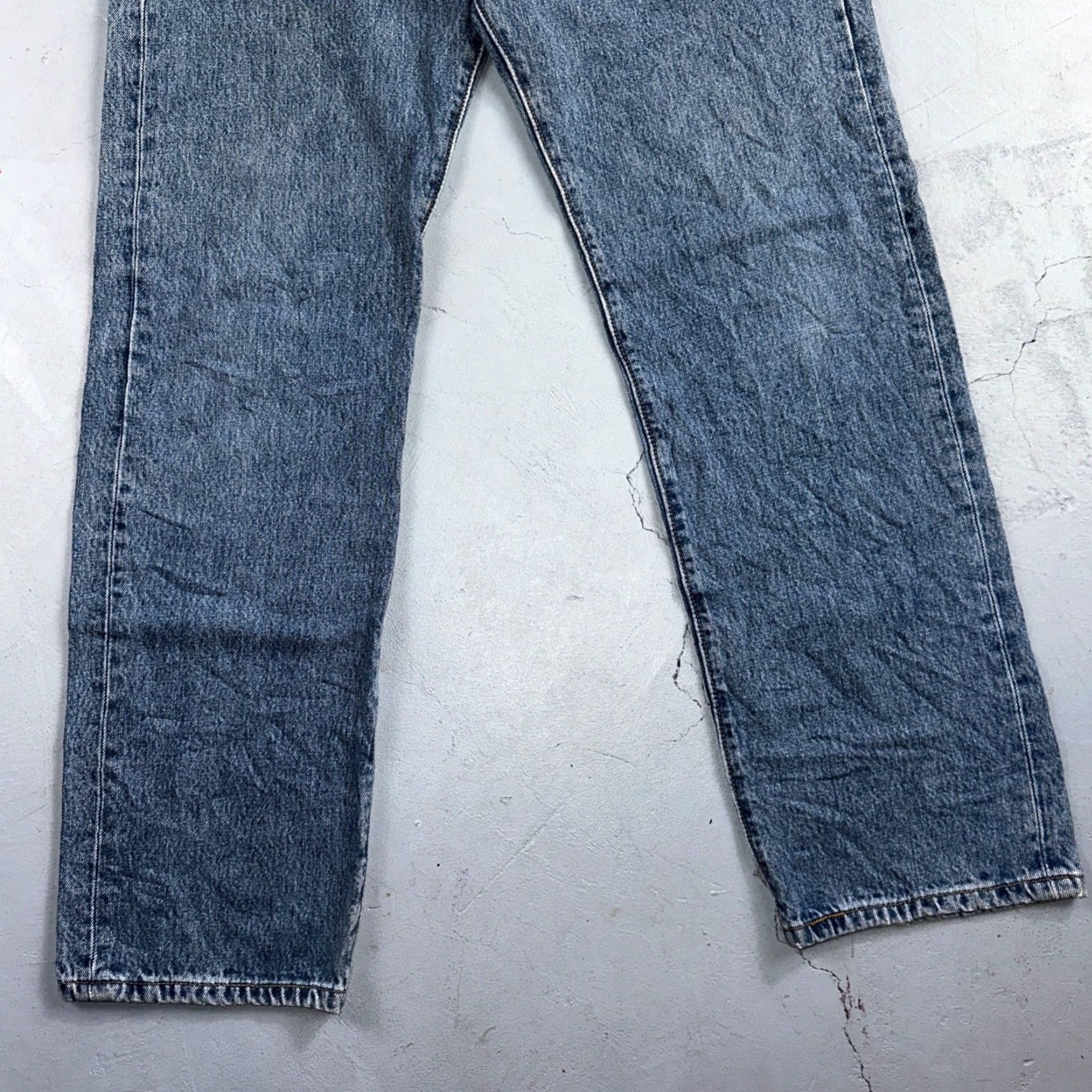 Levi's VINTAGE Levi's 501 Jeans 34x32 Blue Medium Wash 90s Straight Mens Regular Denim Cotton Button Size US 34 / EU 50 - 3 Thumbnail