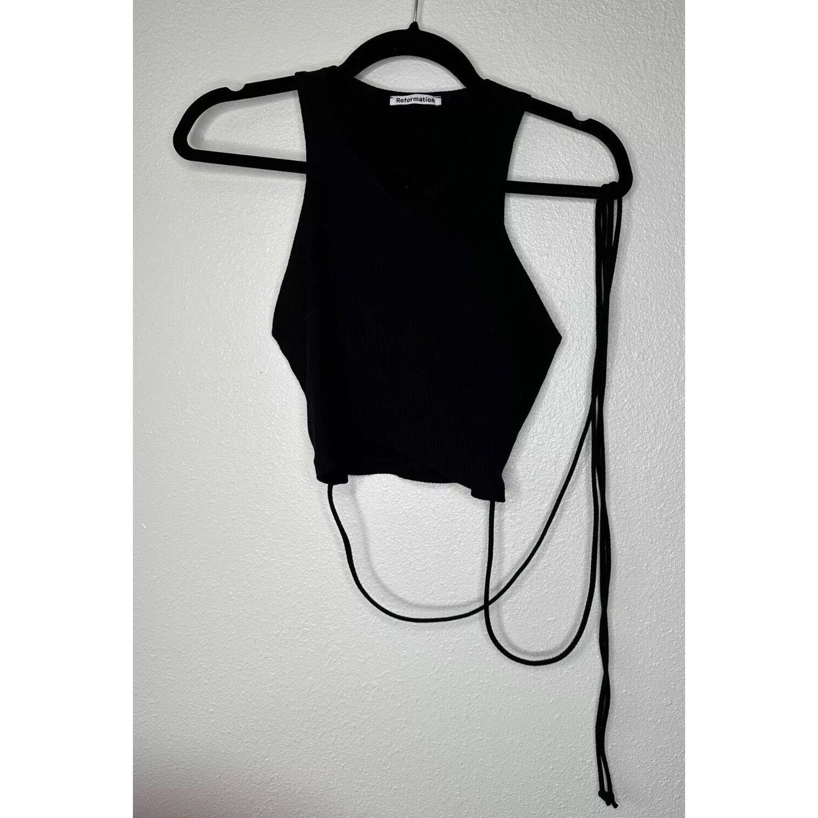 Reformation Reformation Black Knit V-Neck Crop Tank Tie Wrap Waist S Size S / US 4 / IT 40 - 6 Thumbnail