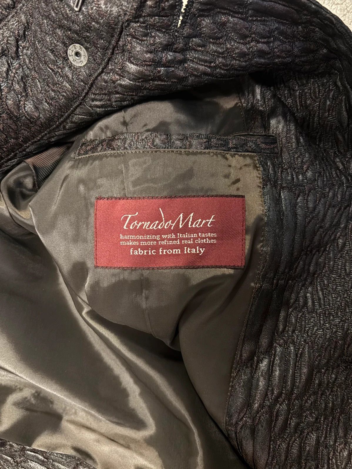 Tornado Mart Tornado Mart alligator textured vampire light overcoat Size US M / EU 48-50 / 2 - 7 Thumbnail