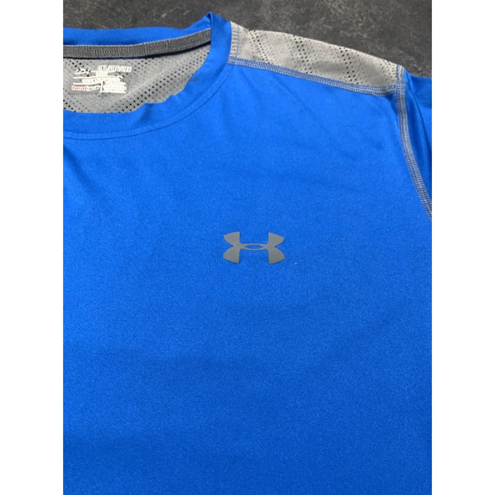 Under Armour VINTAGE Under Armour Men's T-Shirt 2XL HeatGear Ventilated Blue Gray Running Workout Activewear Size US XXL / EU 58 / 5 - 3 Thumbnail