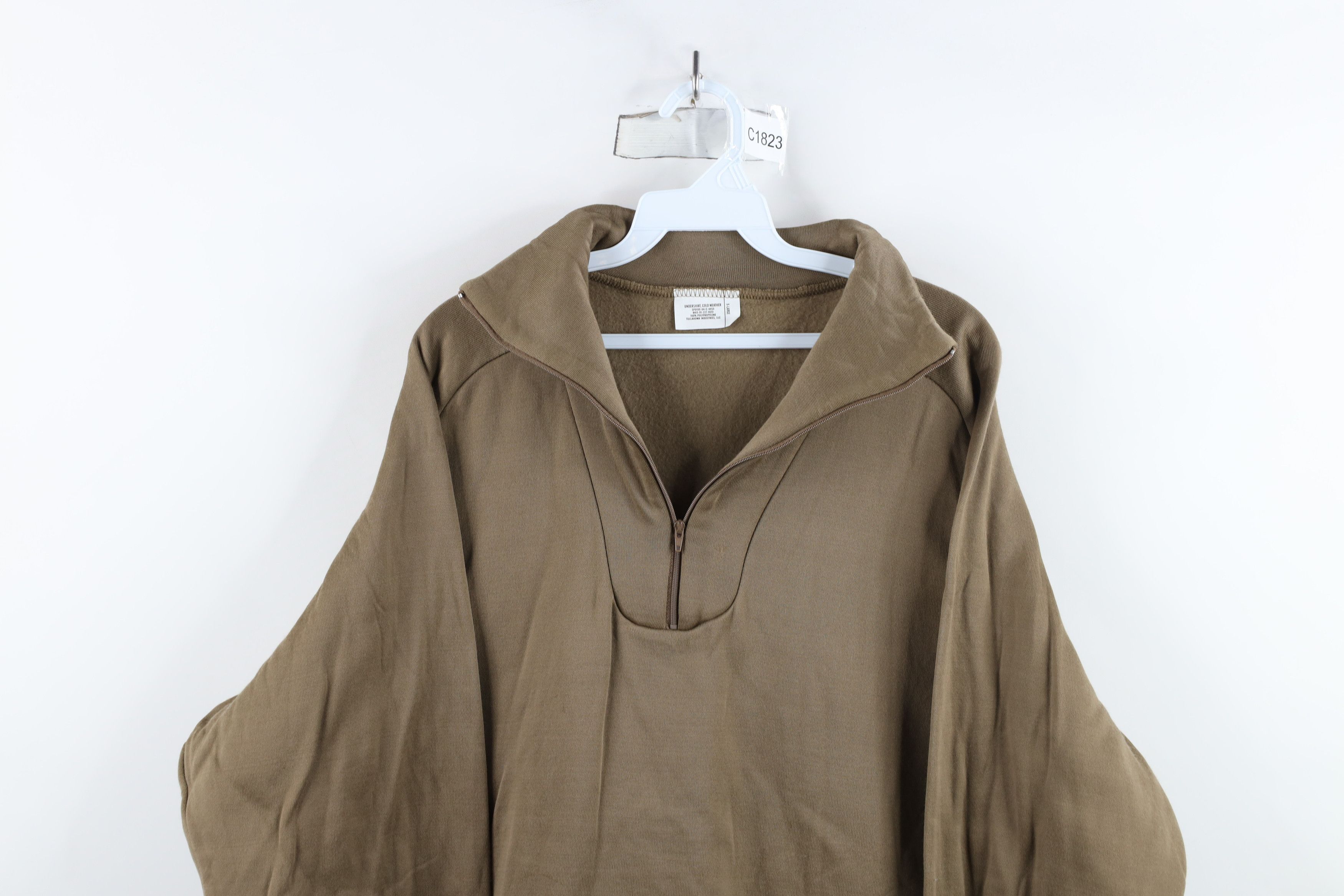 Vintage Vintage Y2K 2004 USGI Undershirt Sweatshirt Brown USA Size US XL / EU 56 / 4 - 2 Thumbnail