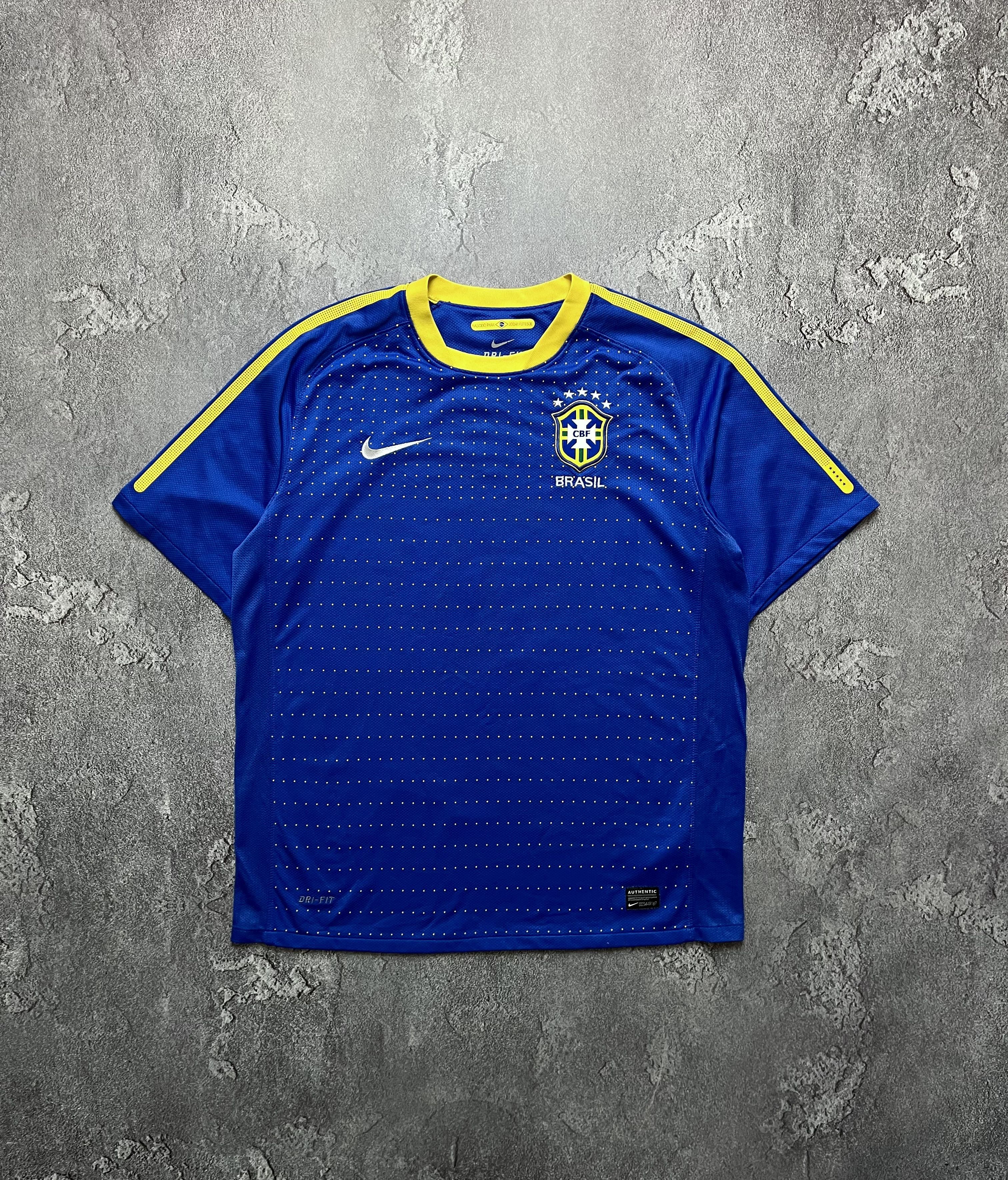 Nike Nike Brazil 2010 2011 Football Shirt Tee Jersey Soccer L Size US L / EU 52-54 / 3 - 1 Thumbnail