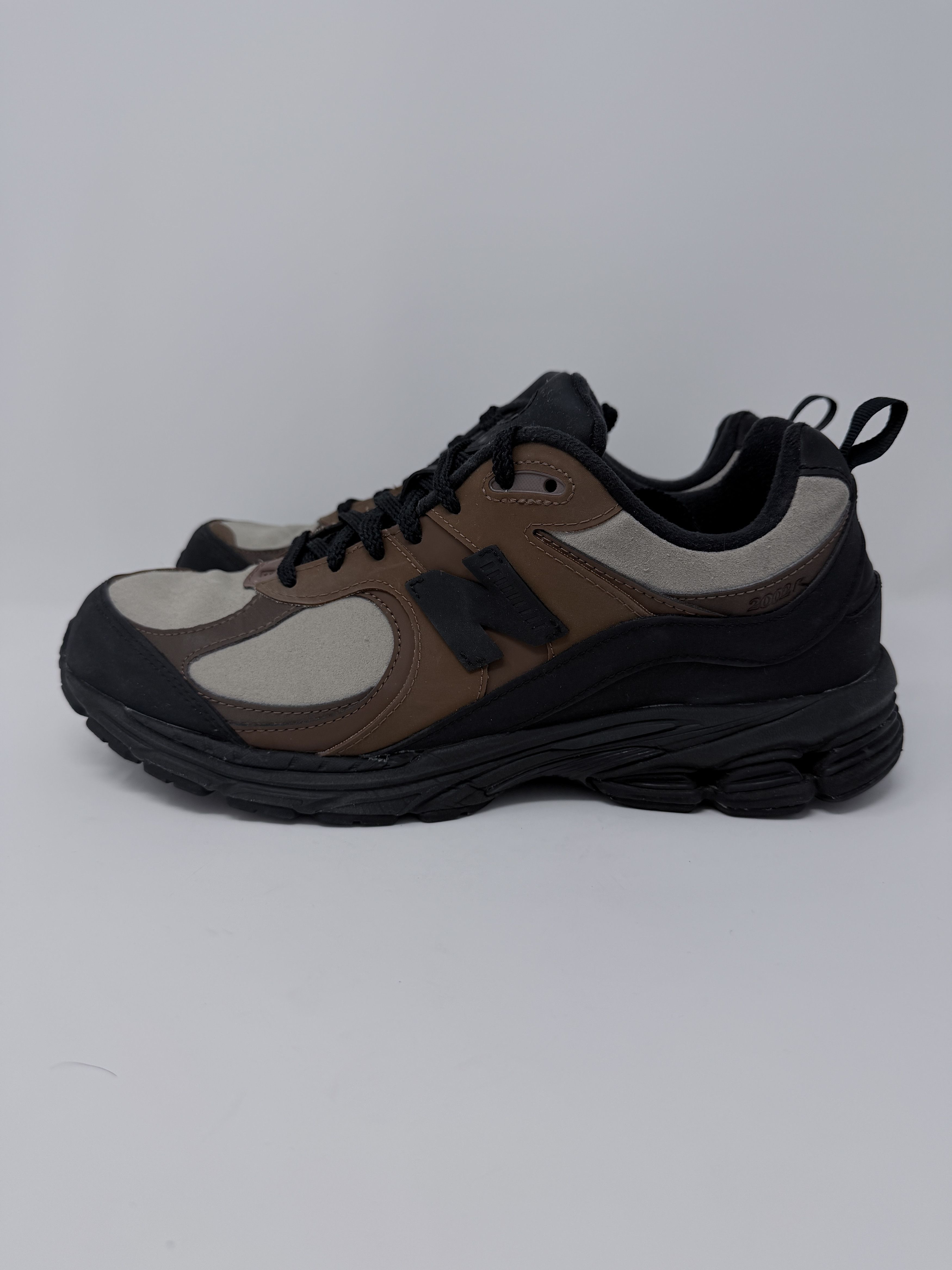 New Balance × The Basement BSMNT New Balance 2002R Earth Brown Basement Size US 11.5 / EU 44-45 - 4 Thumbnail