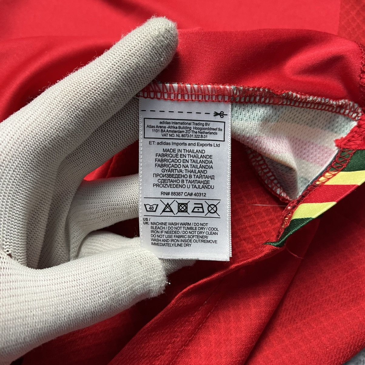 Adidas Adidas Wales 2024/2025 Home Soccer Jersey Football Blokecore Size US M / EU 48-50 / 2 - 7 Thumbnail