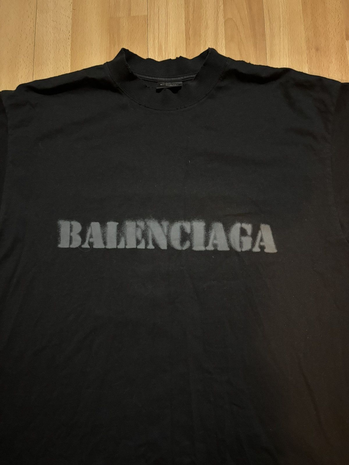 Balenciaga Balenciaga stencil t shirt Size US L / EU 52-54 / 3 - 2 Thumbnail