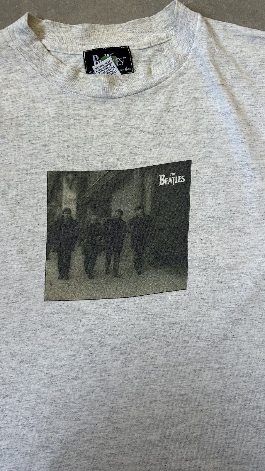 Vintage VINTAGE 90s THE BEATLES BAND TEE Size US M / EU 48-50 / 2 - 2 Thumbnail