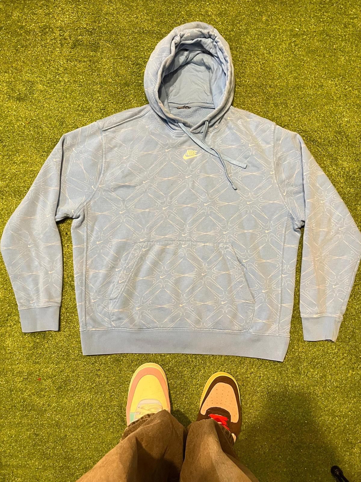 Nike Vintage Nike Light Blue Patterned Hoodie Size US M / EU 48-50 / 2 - 1 Thumbnail