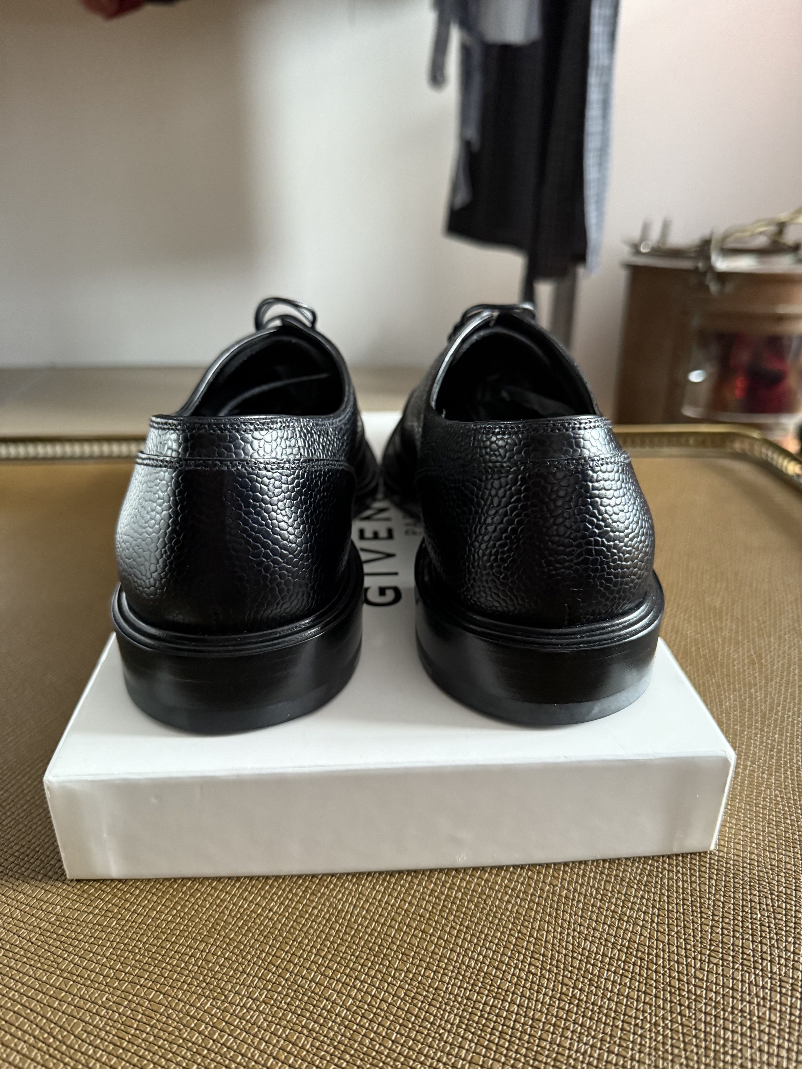 Givenchy GIVENCHY LEATHER SHOES - NEW IN SIZE 41 Size US 8 / EU 41 - 7 Thumbnail