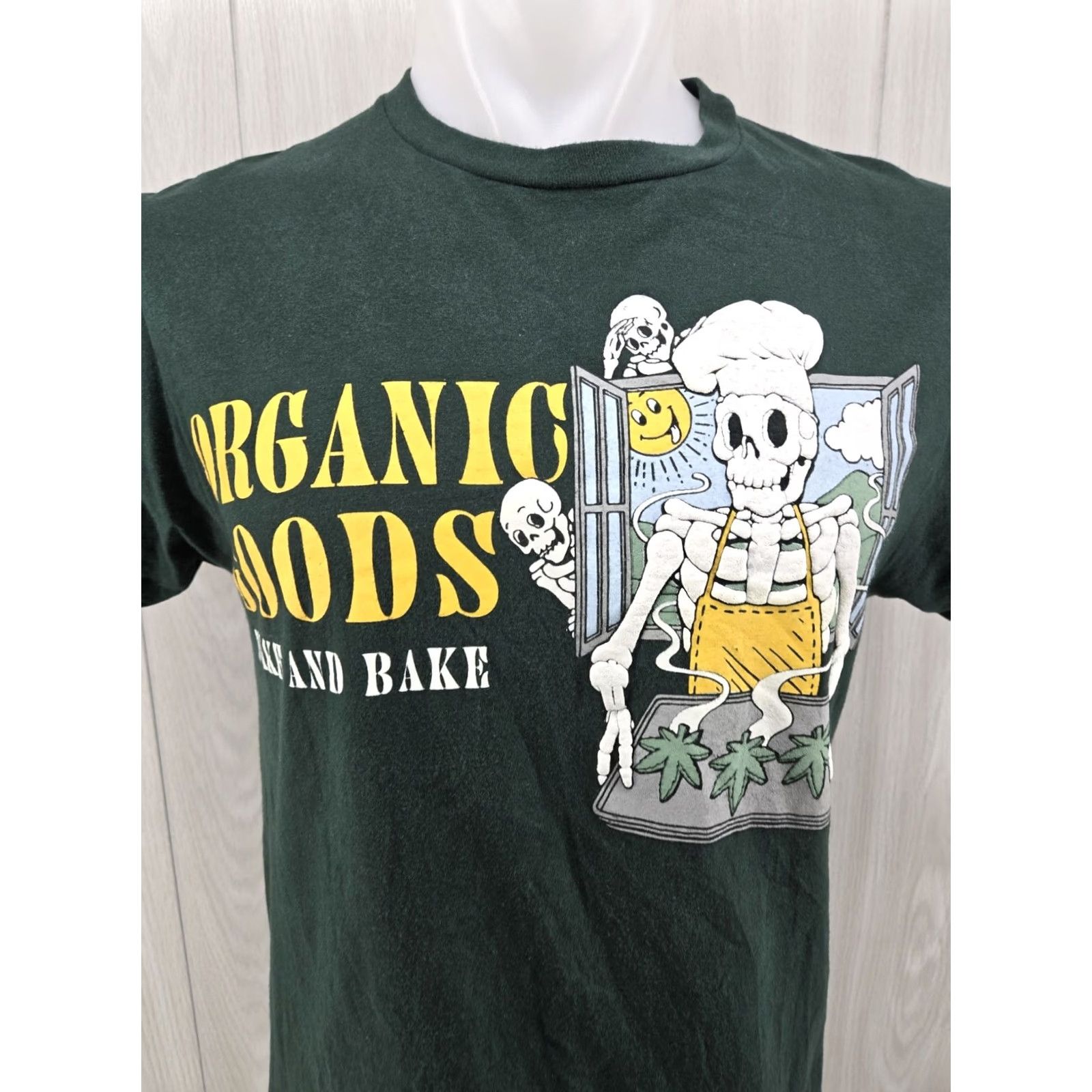 Vintage Eighty Eight Organic Goods Green T-Shirt Mens Size Medium Classic Fit Short Sleeve Round Neck Cotton Graphic Print Vintage No Size US M / EU 48-50 / 2 - 3 Thumbnail