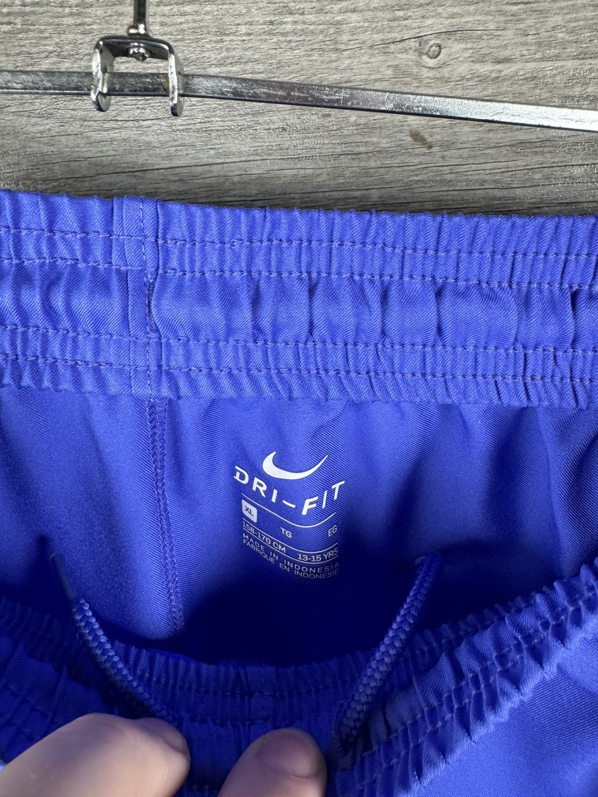 Nike FOOTBALL SHORTS NIKE MANCHESTER CITY SIZE S Y2K DRILL STYLE Size US 30 / EU 46 - 4 Thumbnail