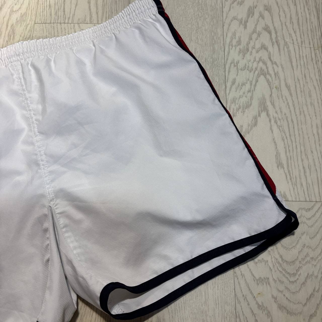 Umbro Umbro England vintage short Size:XS Size US 28 / EU 44 - 4 Thumbnail