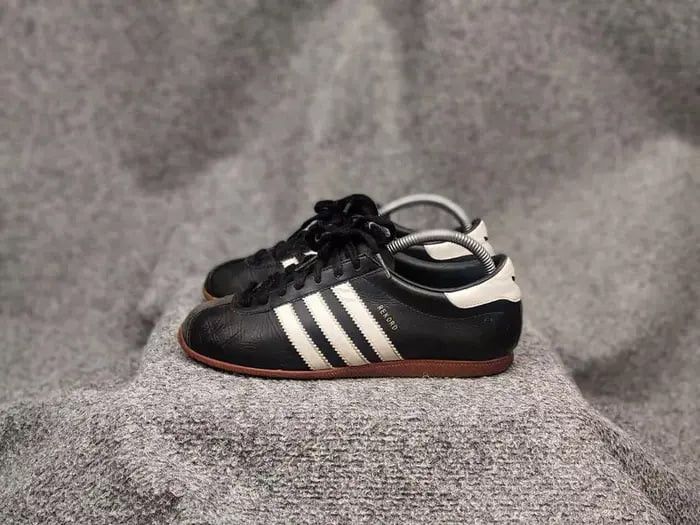 Adidas Vintage Adidas Originals Rekord Black Leather Sneaker Y2K Size US 6 / EU 39 - 8 Thumbnail