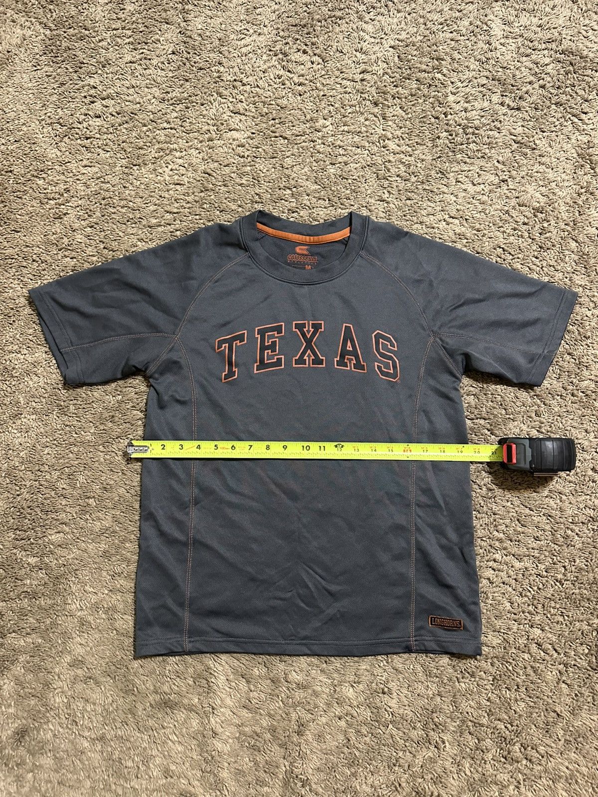 NCAA Vintage NCAA Texas University shirt 00s size medium Size US M / EU 48-50 / 2 - 4 Thumbnail