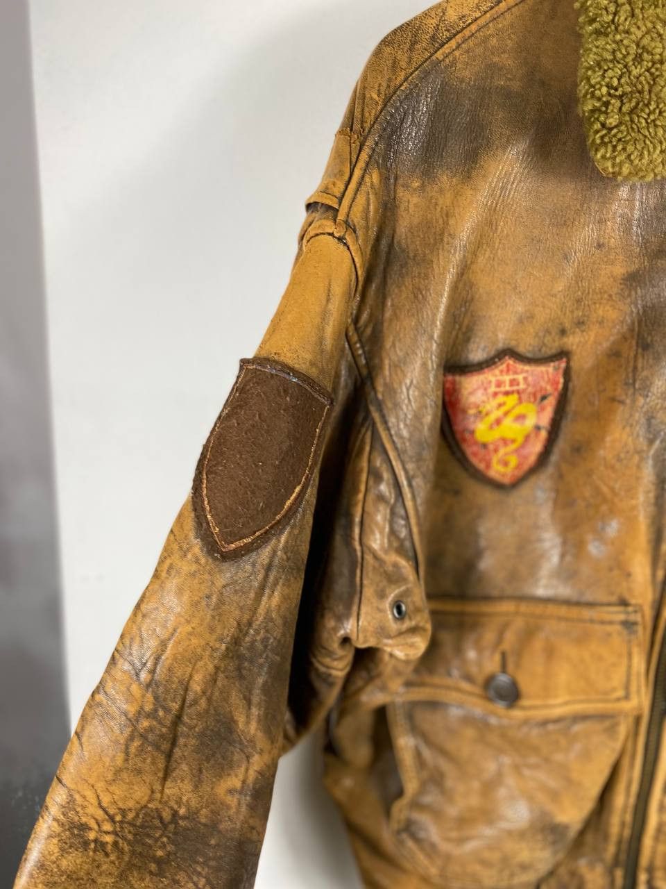 Avirex vintage avirex us air force leather jacket distressed Size US M / EU 48-50 / 2 - 7 Thumbnail