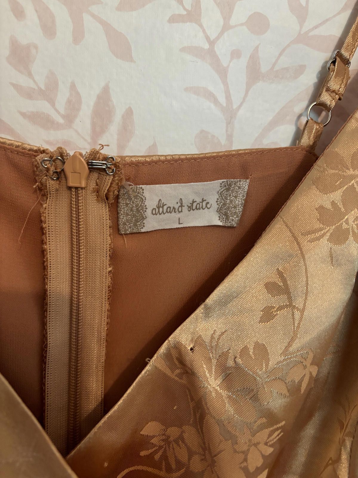 Designer Altar'd State Gold Floral Satin Ruffed Mini Dress L Size L / US 10 / IT 46 - 6 Thumbnail
