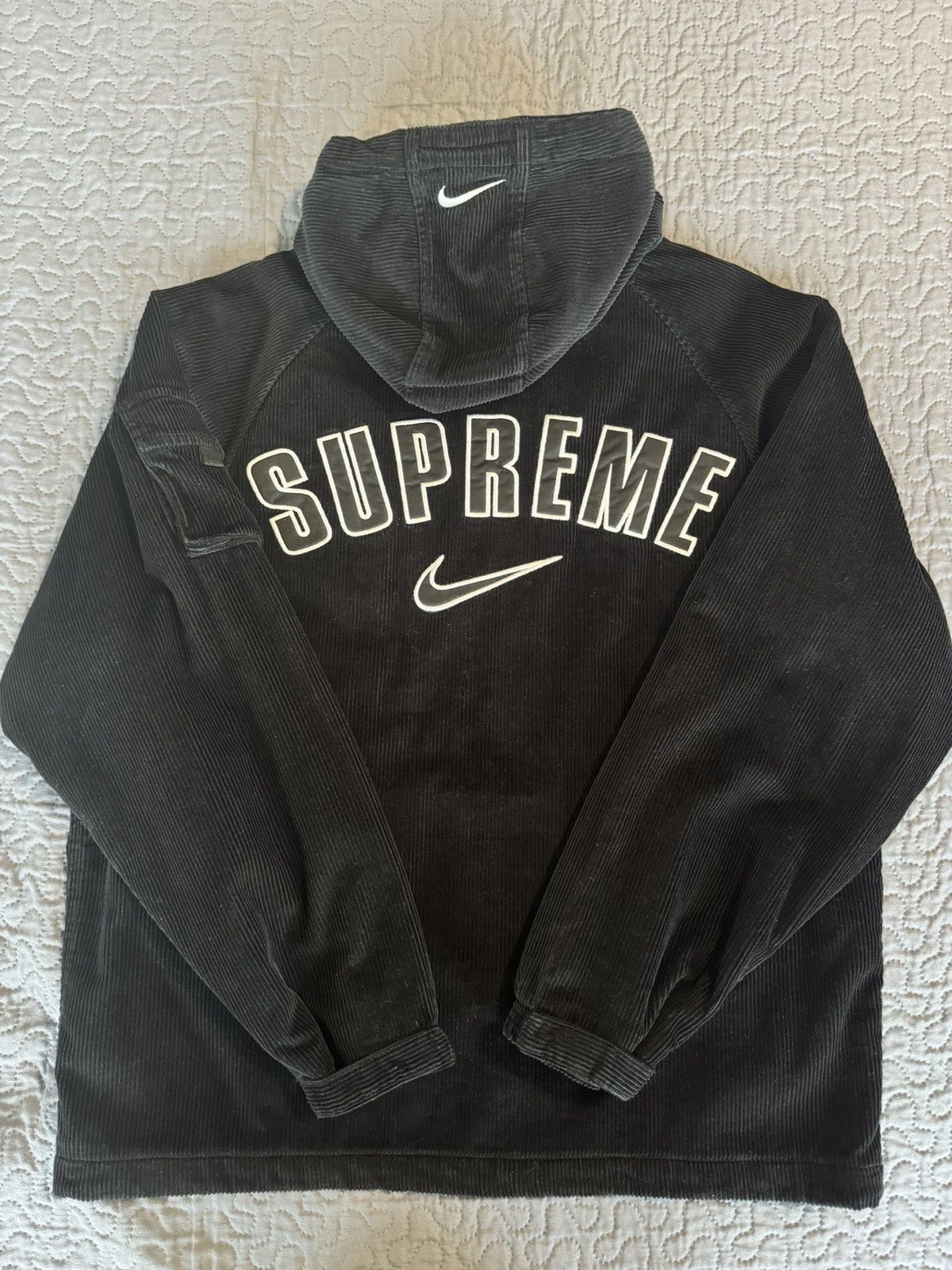 ジャケット・アウター Supreme Nike Arc Corduroy Hooded Jacket Supreme Nike Arc Corduroy Hooded Jacket Black Purple Red