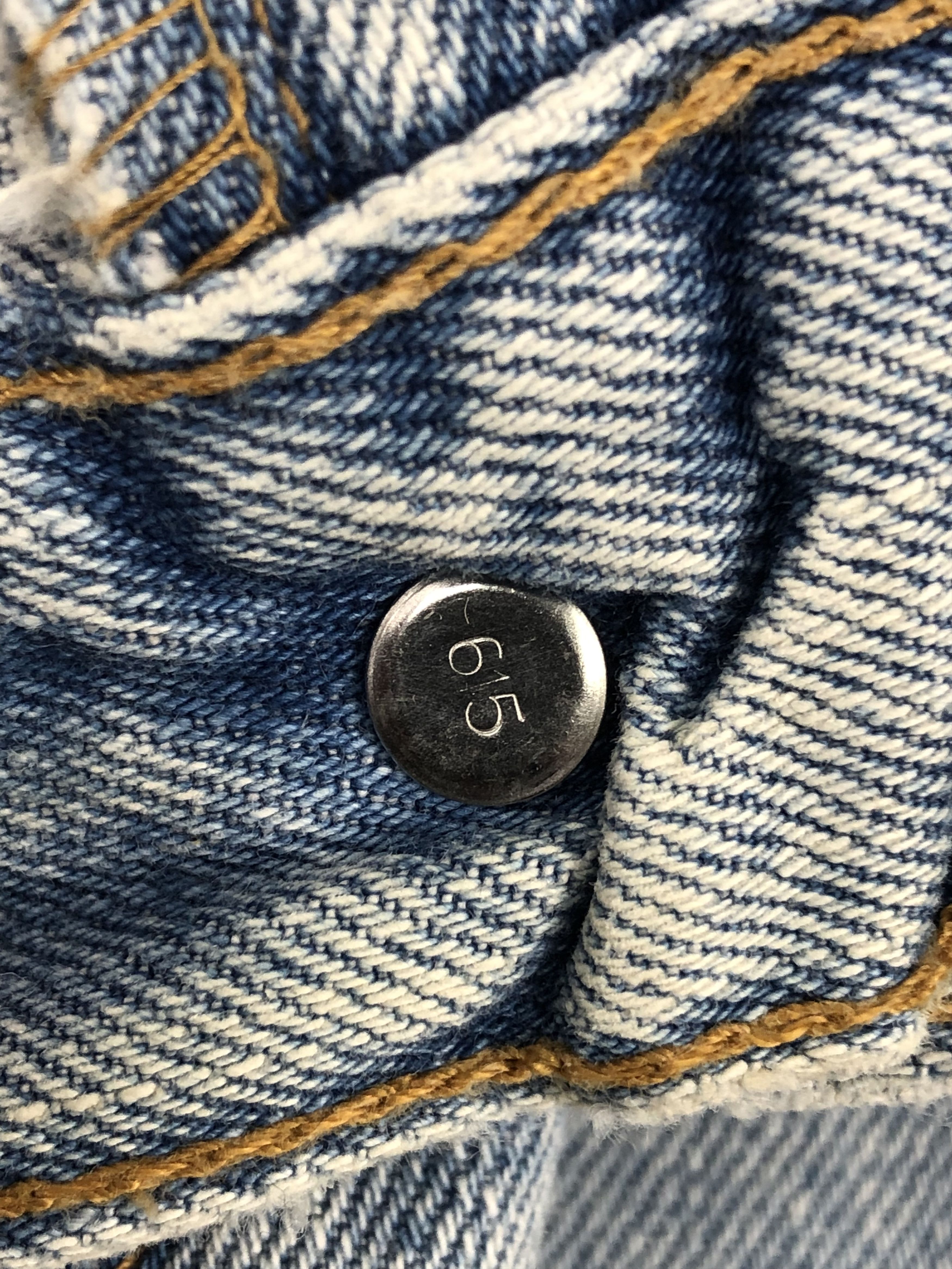Levi's Vintage Levis 550 Light Washed Jeans DPP0241 Size US 36 / EU 52 - 12 Thumbnail