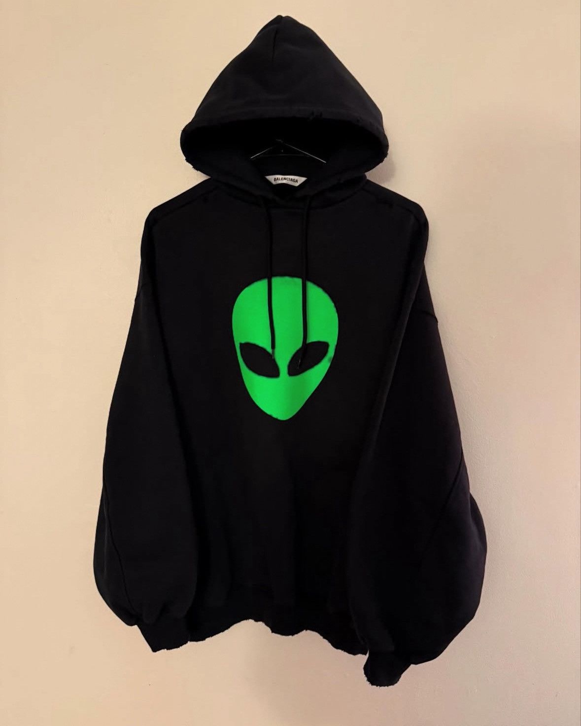 Balenciaga Balenciaga distressed alien hoodie Size US XXS / EU 40 - 6 Thumbnail