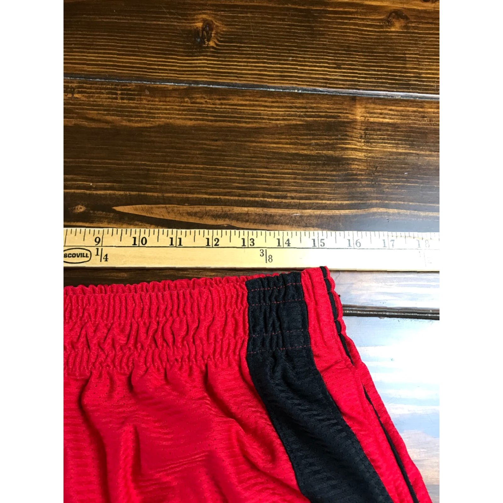 Vintage Energy Zone Shorts Men's L Black Red Activewear Basketball Jersey Pockets Size US L / EU 52-54 / 3 - 5 Thumbnail