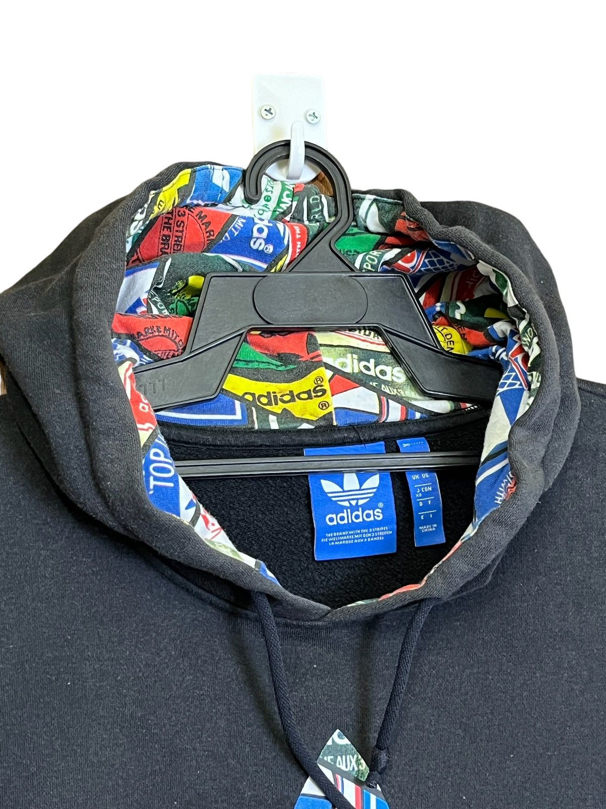 Adidas ADIDAS BIG LOGO PULLOVER HOODIES Size US L / EU 52-54 / 3 - 3 Thumbnail
