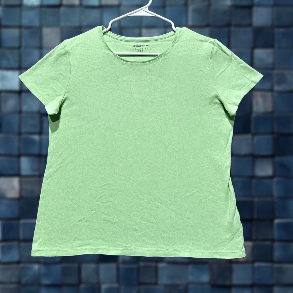 Croft & Barrow Croft & Barrow Shirt Womens Large Green The Classic Tee Short Sleeve Casual EUC Size L / US 10 / IT 46 - 1 Thumbnail