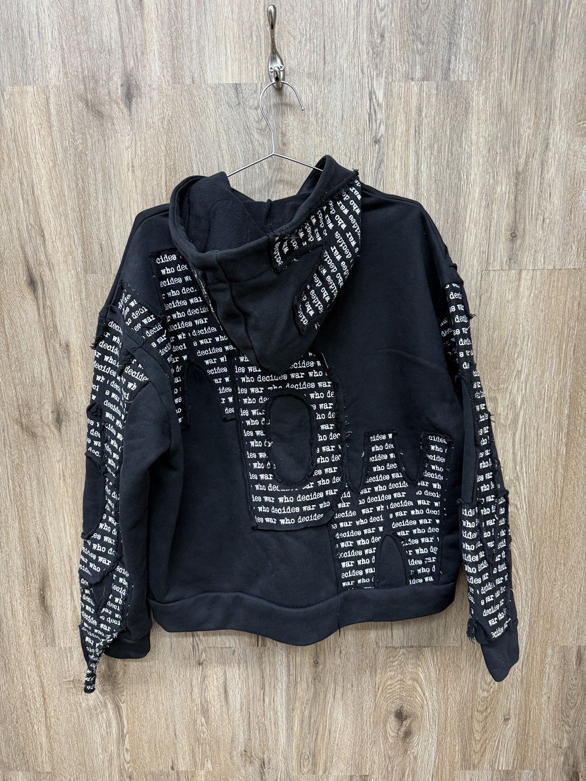 Who Decides War Who Decides War Black Hoodie Size US S / EU 44-46 / 1 - 5 Thumbnail