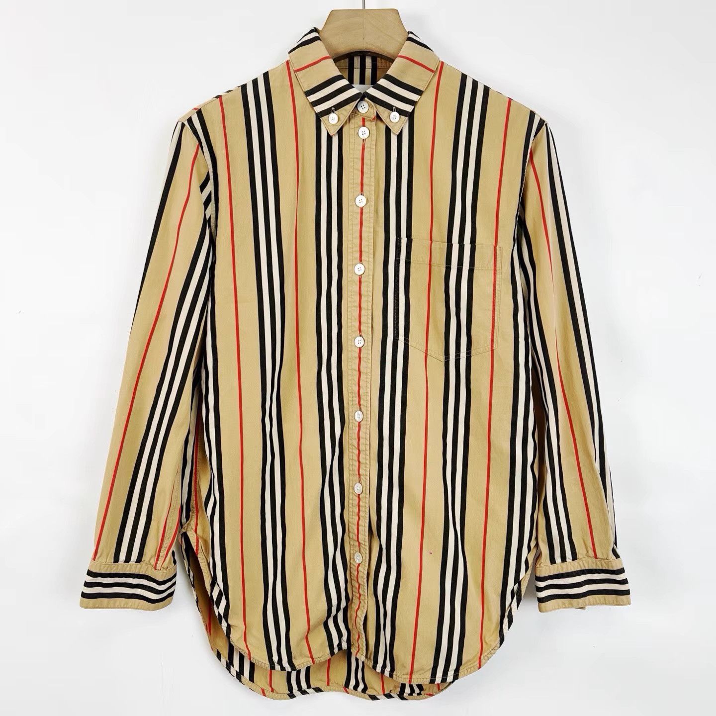 Burberry Burberry Khaki Classic Vertical Stripe Long Sleeve Shirt K12 Size M / US 6-8 / IT 42-44 - 1 Thumbnail
