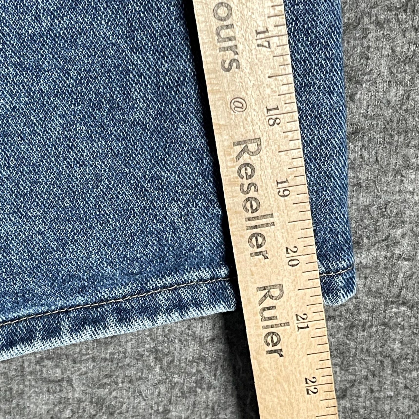 Wrangler VINTAGE Wrangler Shorts Mens 40 Blue Denim Regular Bermuda 90s Y2K Stone Wash 5-Pocket Logo Size US 40 / EU 56 - 7 Thumbnail
