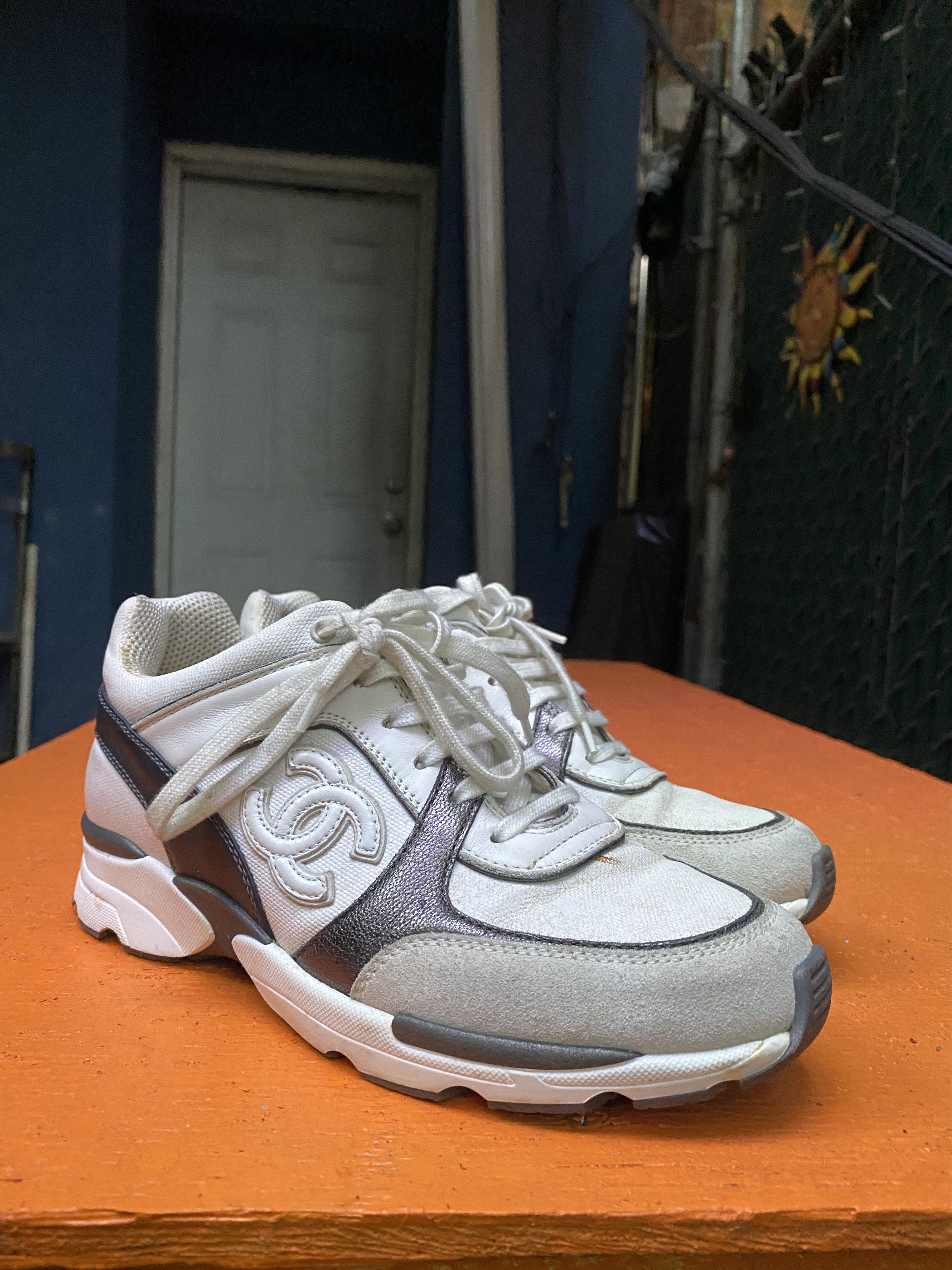 Chanel Chanel CC Logo Sneaker Size US 6.5 / IT 36.5 - 3 Thumbnail