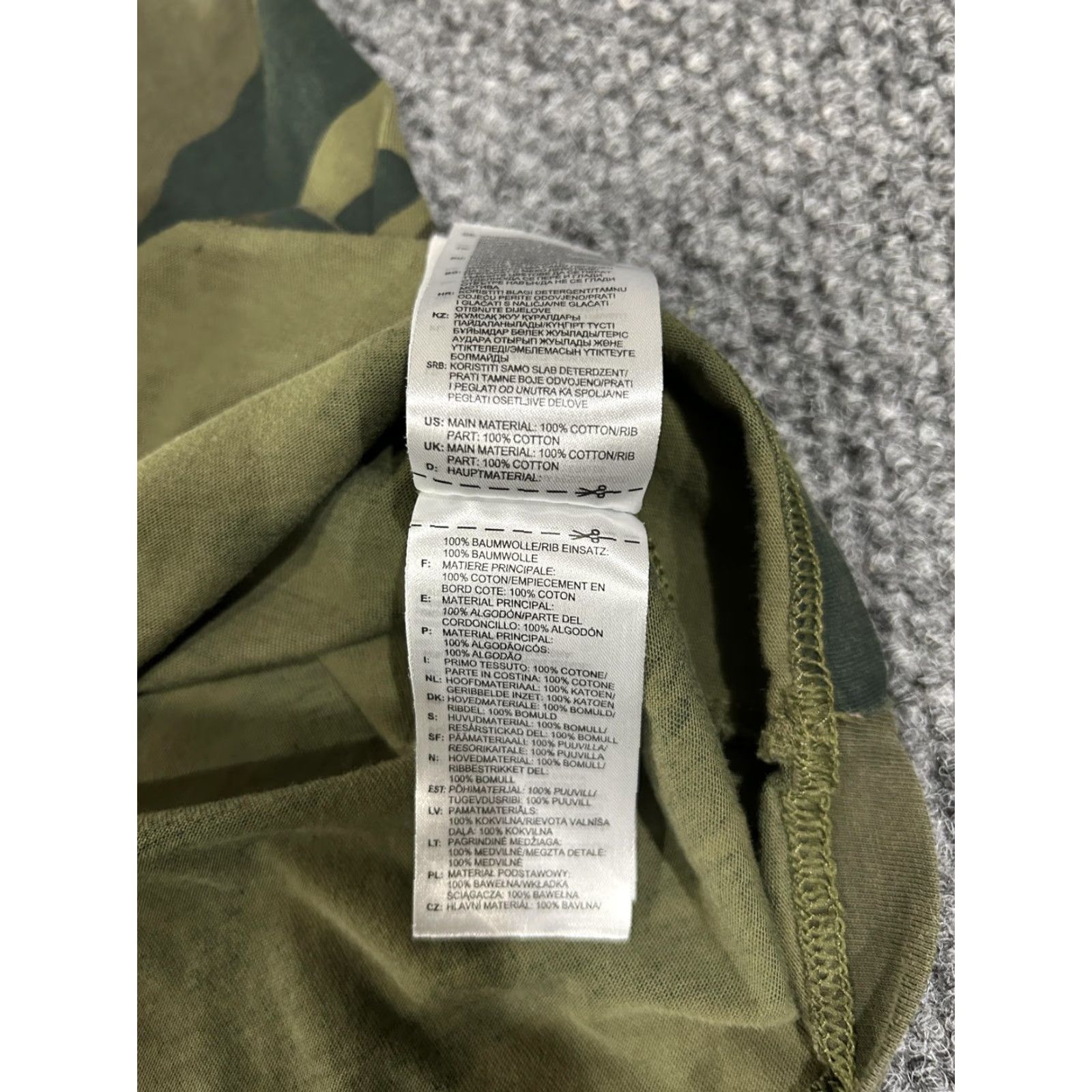 Adidas Adidas Shirt Mens Small Green Camo Trefoil Logo Colorblock Tee T-Shirt Size US S / EU 44-46 / 1 - 5 Thumbnail