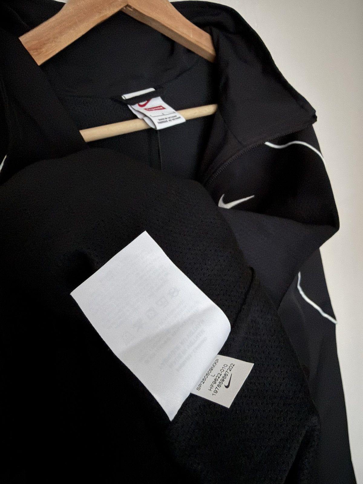 Nike × Supreme Supreme SS25 Nike Track Jacket Size Large NWT Size US L / EU 52-54 / 3 - 9 Thumbnail
