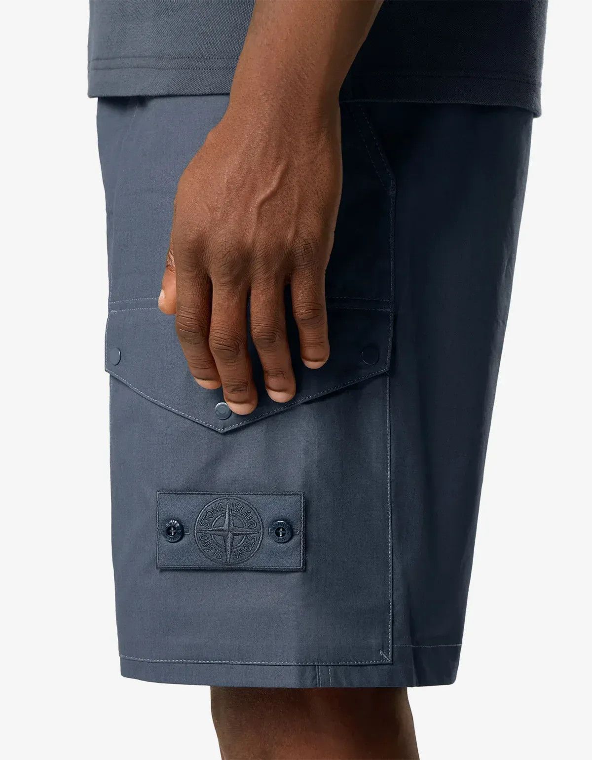 Stone Island Stone Island Ghost Blue All-Weather Cargo Shorts Size US 33 - 4 Thumbnail