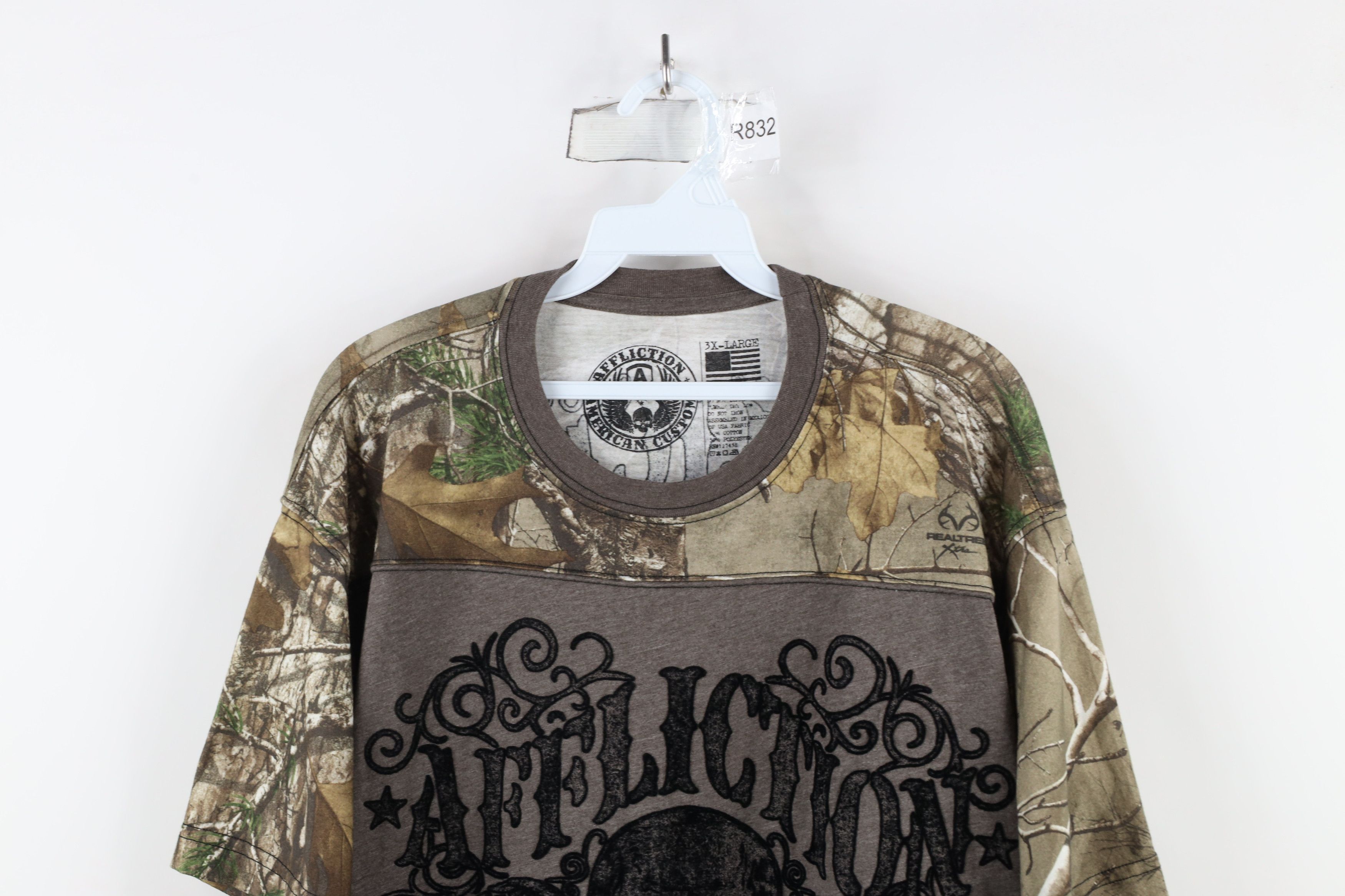 Affliction × Vintage Vintage Affliction Skull Tribal Camouflage UFC MMA T-Shirt Size US XXL / EU 58 / 5 - 2 Thumbnail