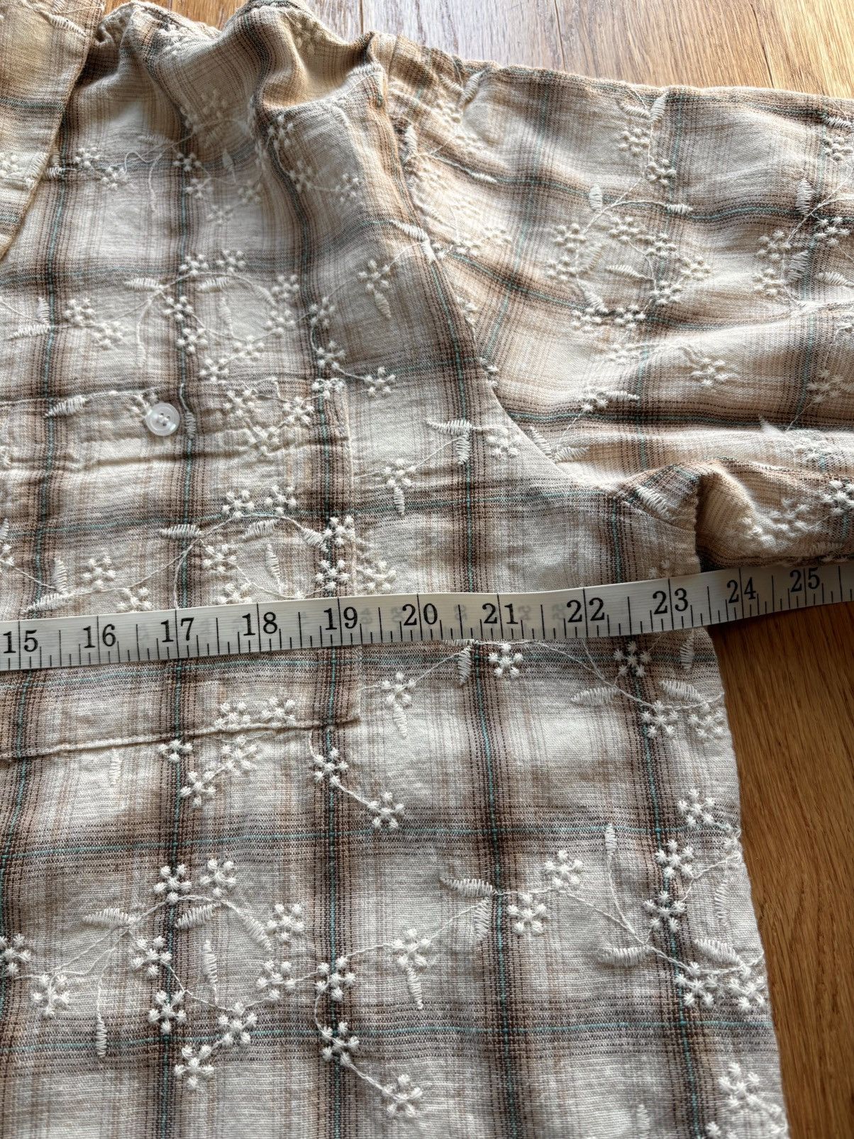 Other Vitesse Haute Cropped Boxy Embroidery Waffle Button Up L Size US L / EU 52-54 / 3 - 12 Thumbnail