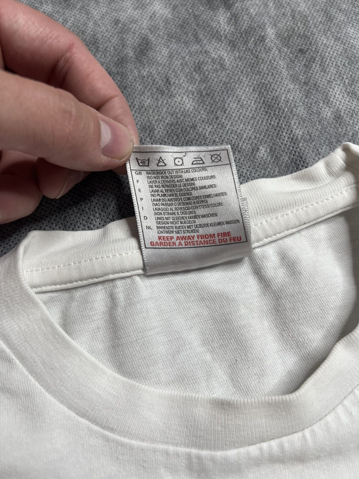 Nike Nike Vintage Center Logo 90s T-Shirt Y2K Rare Tee Size US M / EU 48-50 / 2 - 6 Thumbnail
