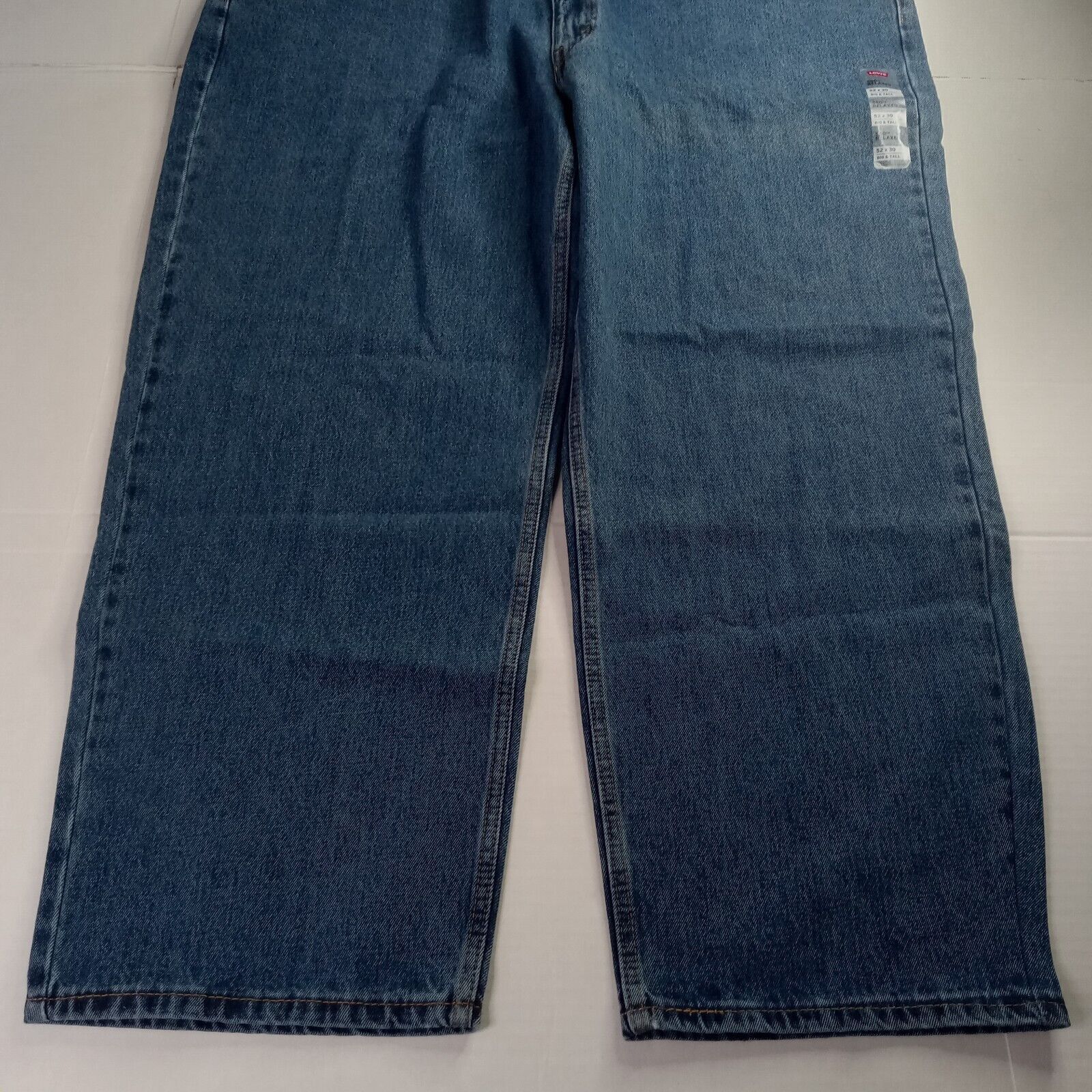 Levi's Levi's 550 Relaxed Jeans Men’s Size 52x30 Blue Loose Tapered Size US 44 / EU 60 - 2 Thumbnail