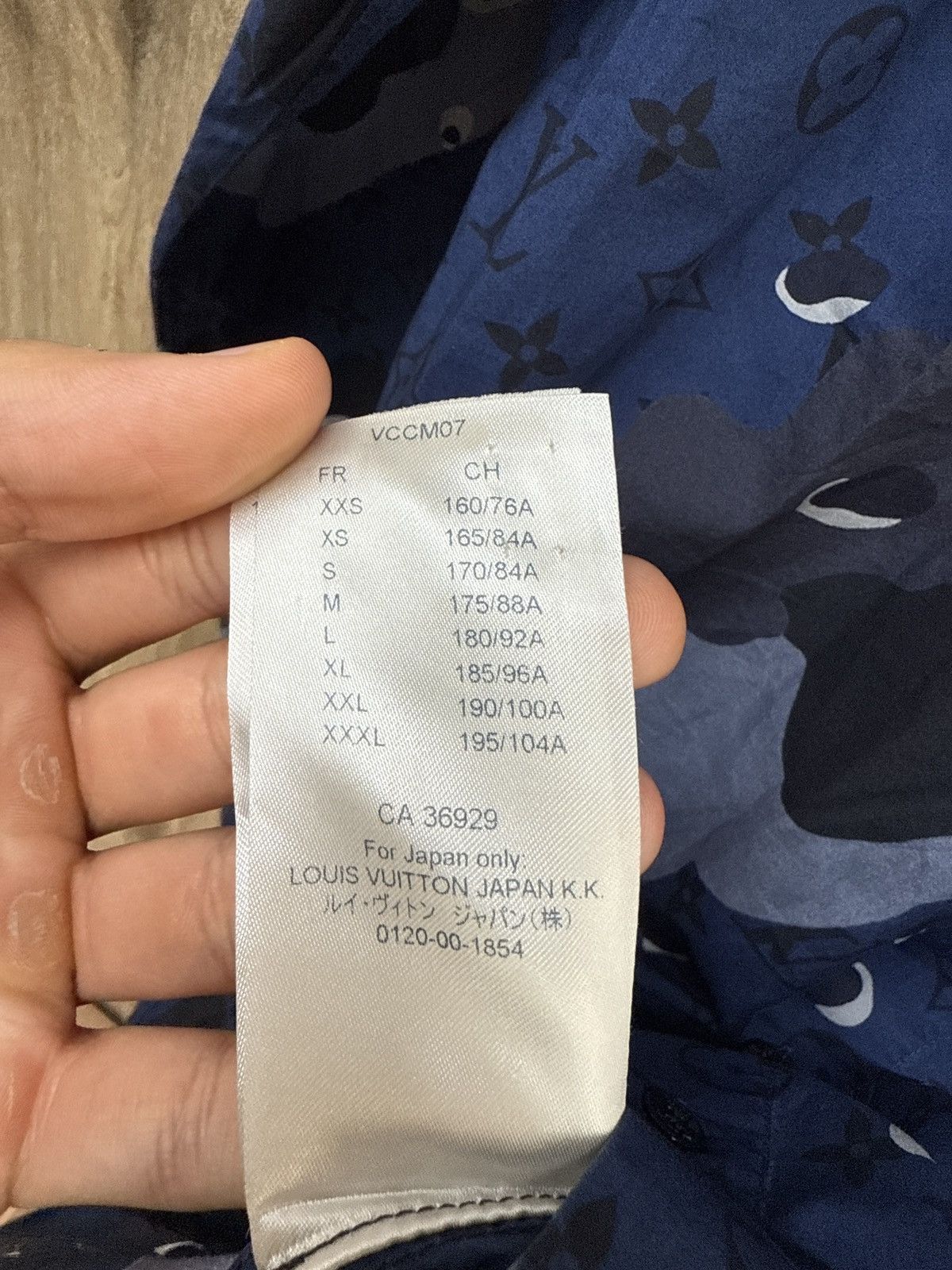 Louis Vuitton Louis Vuitton Blue Monogram Button Up Size US M / EU 48-50 / 2 - 10 Thumbnail