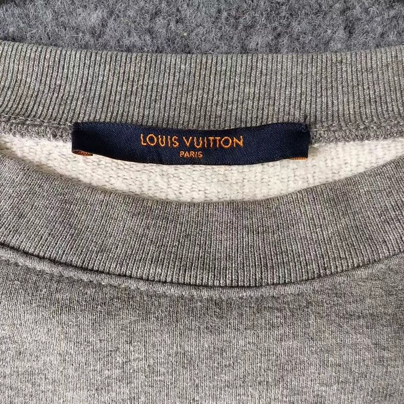 Louis Vuitton Louis Vuitton Nigo grey love logo sweatshirt Size US XXL / EU 58 / 5 - 3 Thumbnail