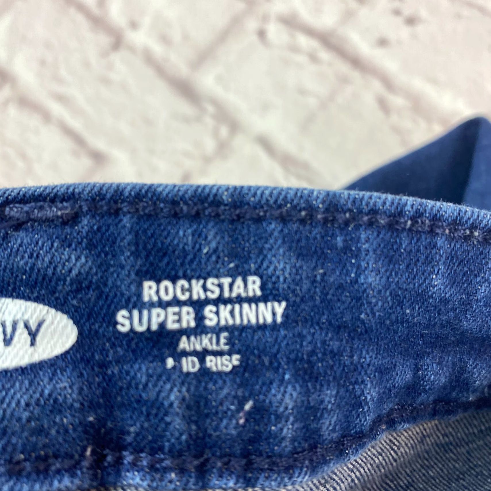Old Navy Old Navy Women Rockstar Super Skinny Jeans Size 10 Blue Raw Hem Stretch Mid Rise Regular Color Blue 90s Style 10 Mens Girls? Size 32" / US 10 / IT 46 - 5 Thumbnail